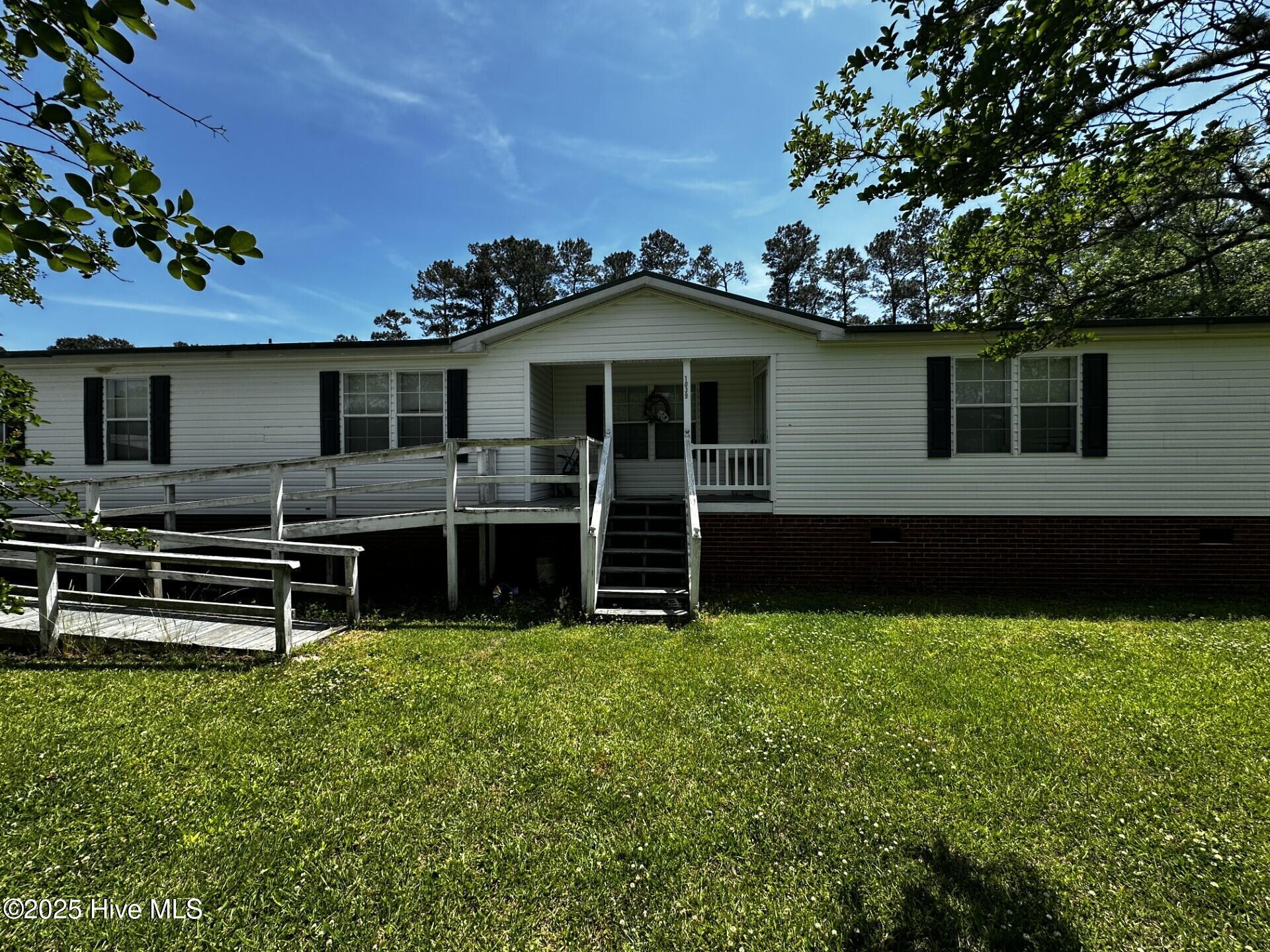 1039 Cherrytree Road Property Photo 1