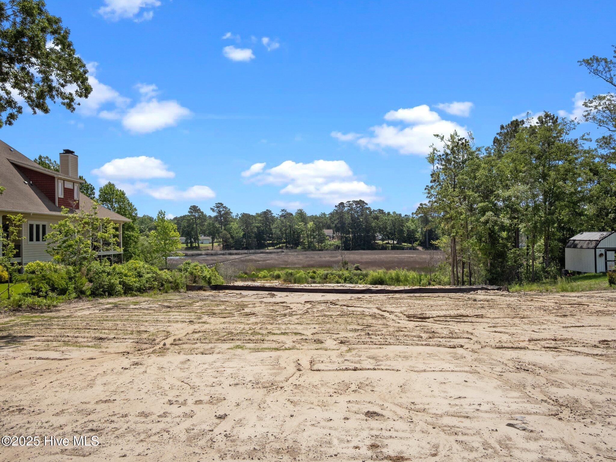 240 White Oak Bluff Road Property Photo 4