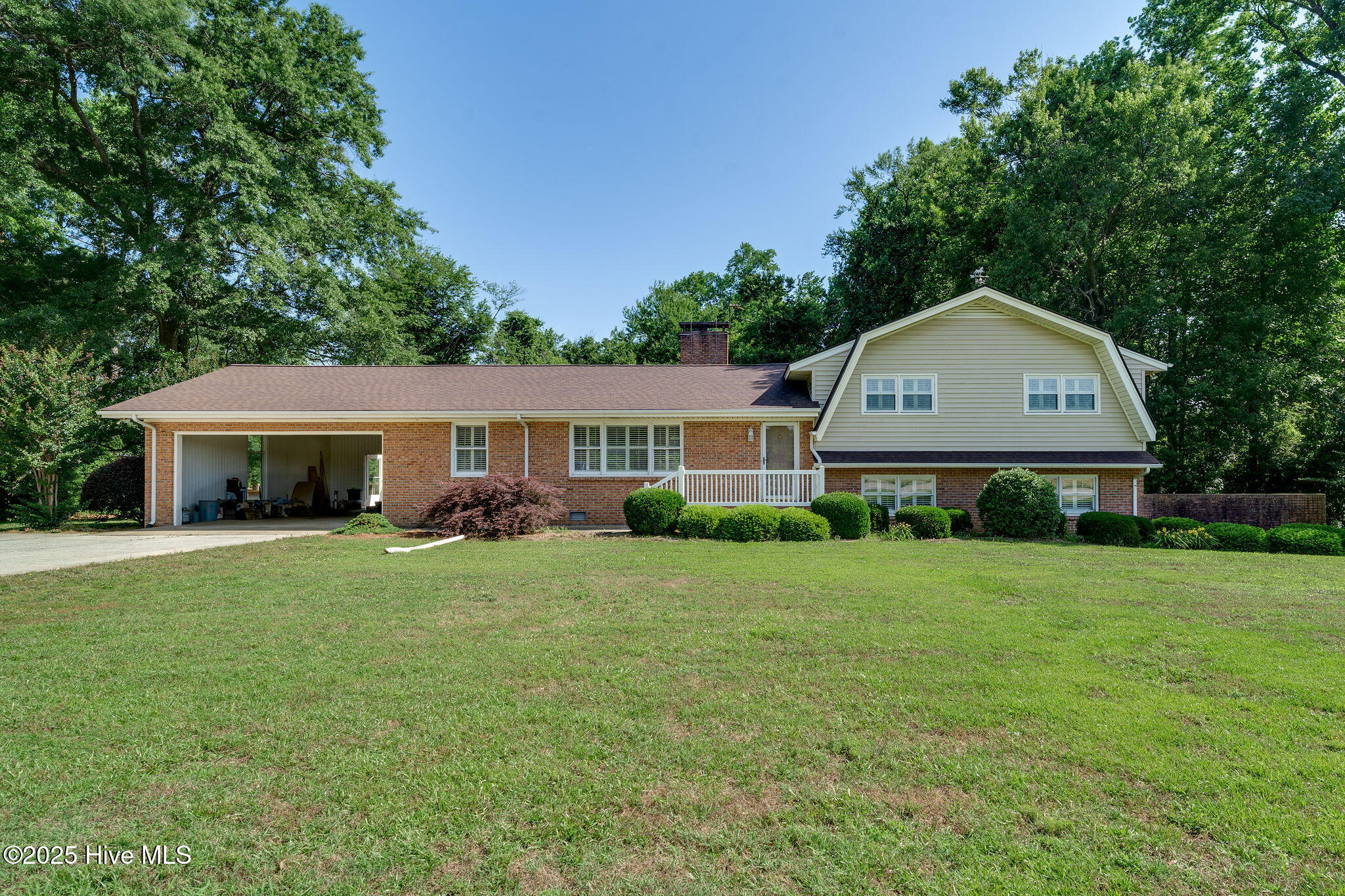 190 Halls Pond Road Property Photo 1