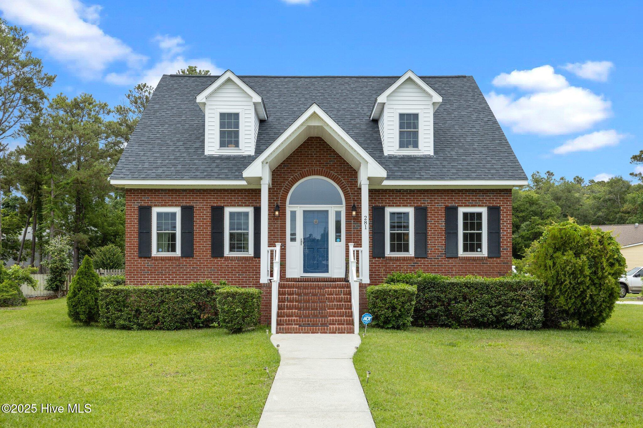 281 Bay Run Property Photo 1