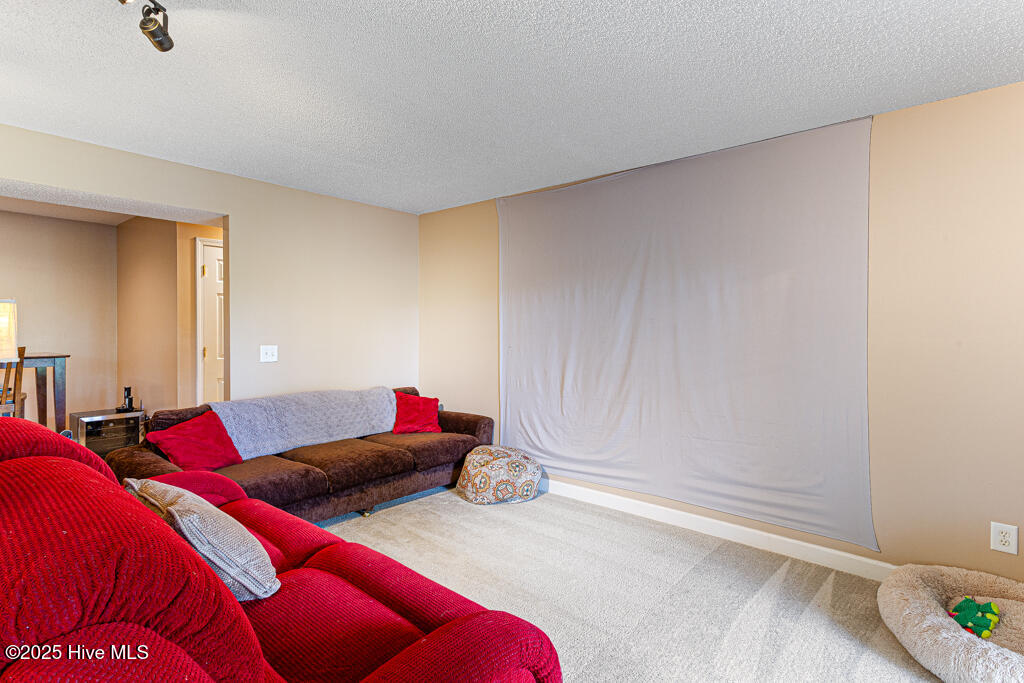 2 Beryl Circle Property Photo 35