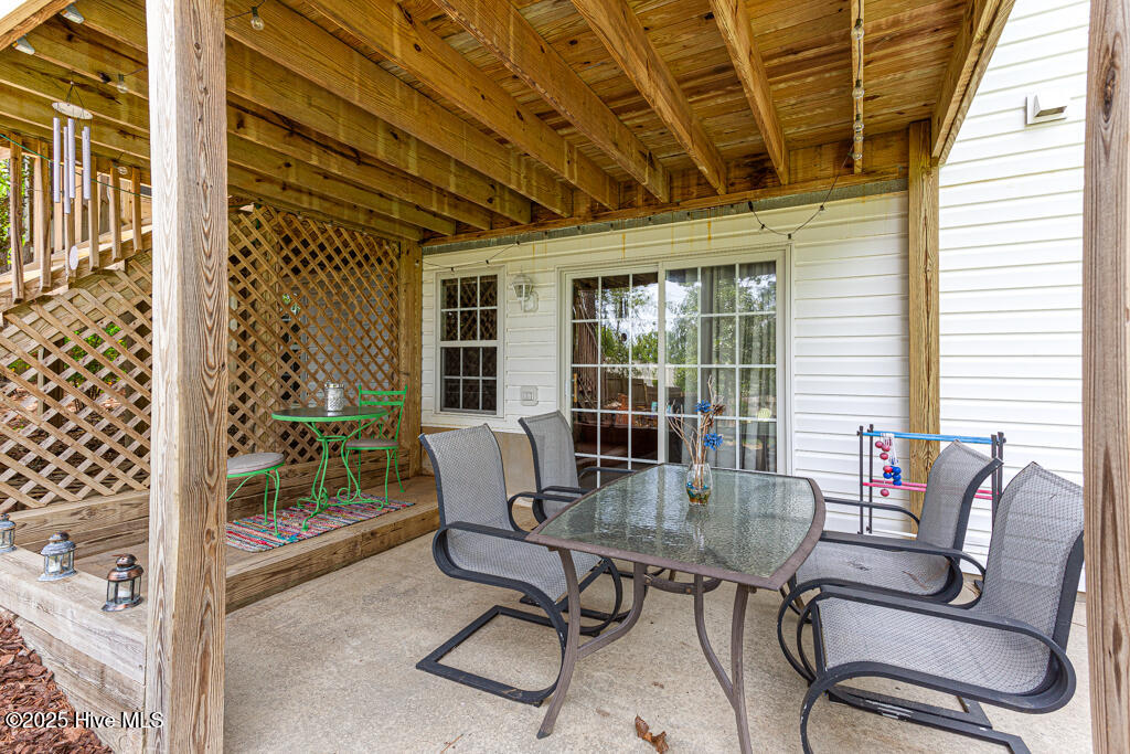 2 Beryl Circle Property Photo 43