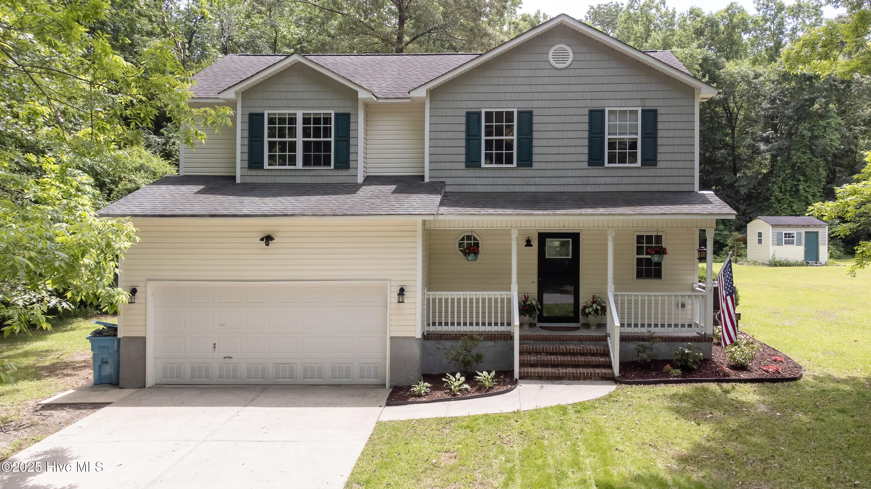 130 Briar Hollow Drive Property Photo 1