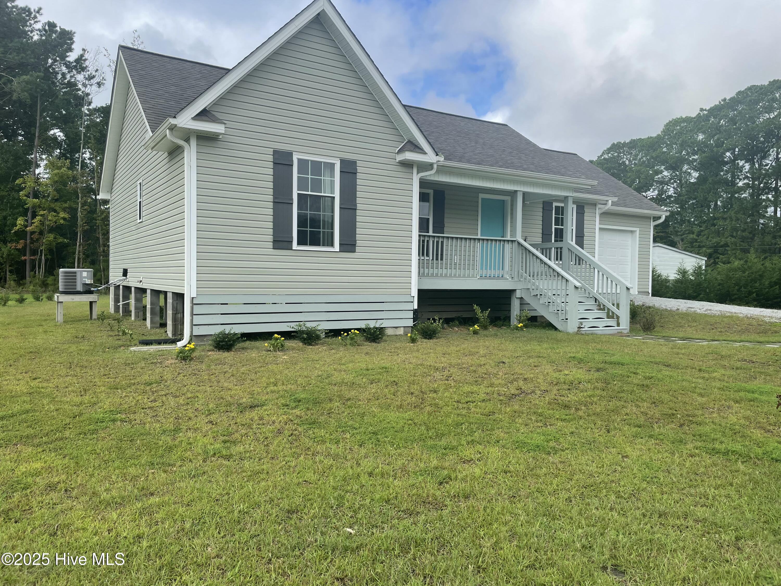 1406 Silverbrook Road Property Photo 1