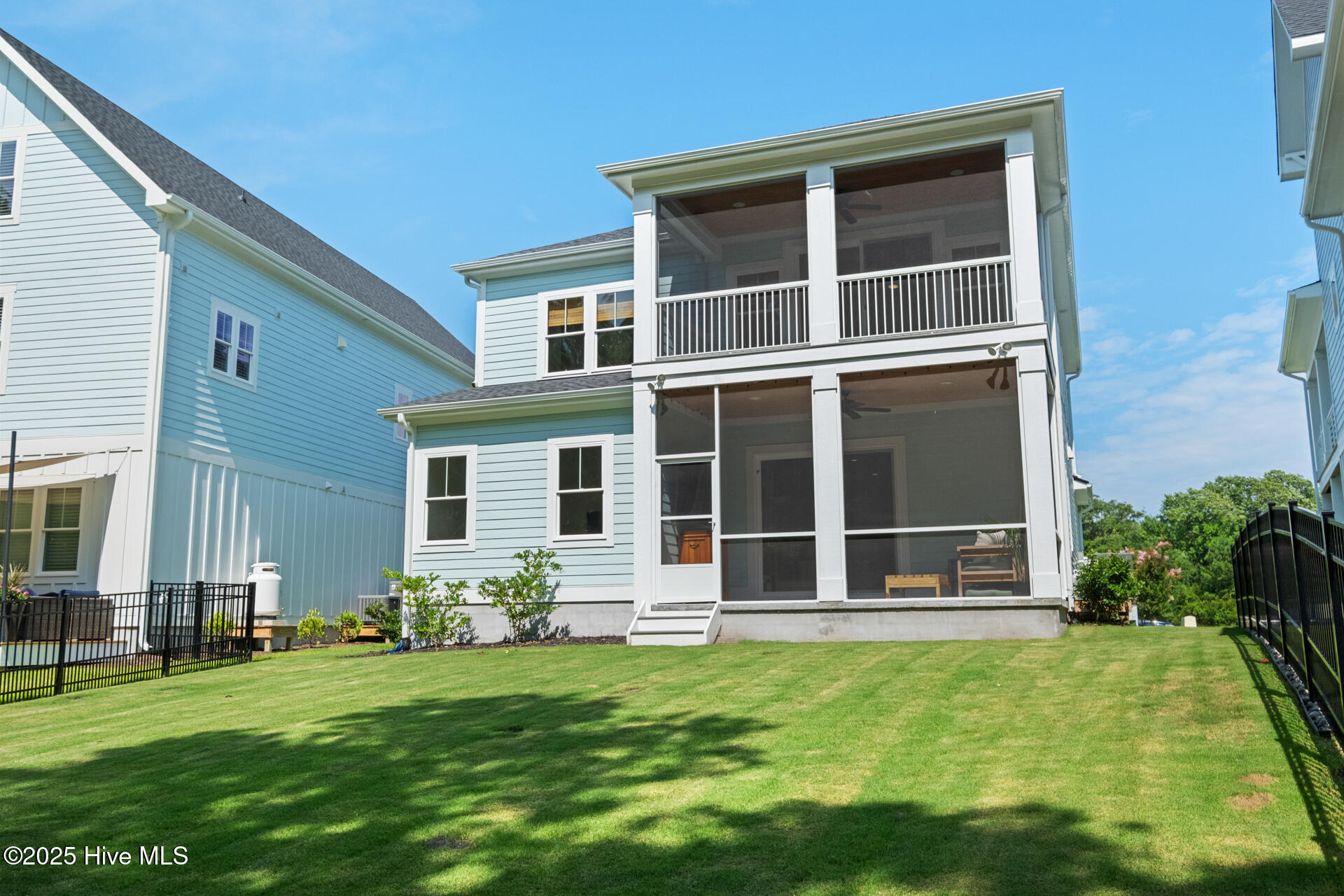 510 White Picket Way Property Photo 3