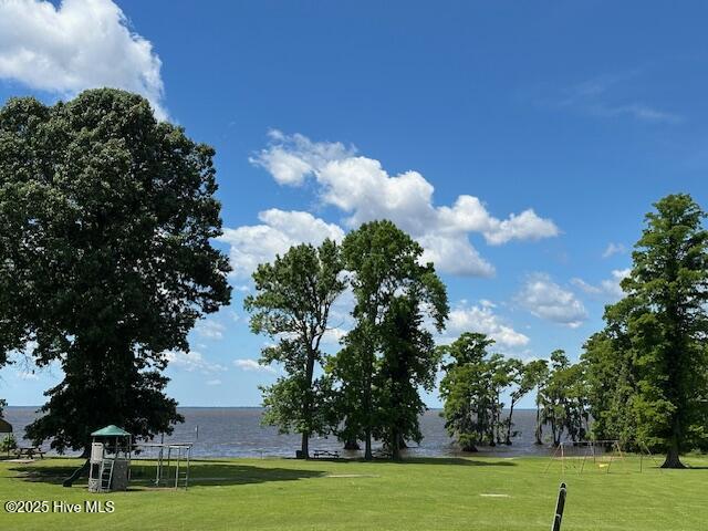 304 - 306 Pineview Drive Property Photo 4