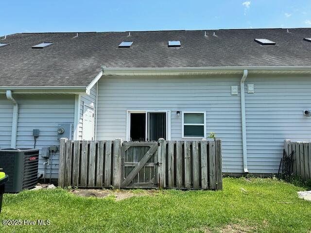 104 Lincoln Place Circle Property Photo 16