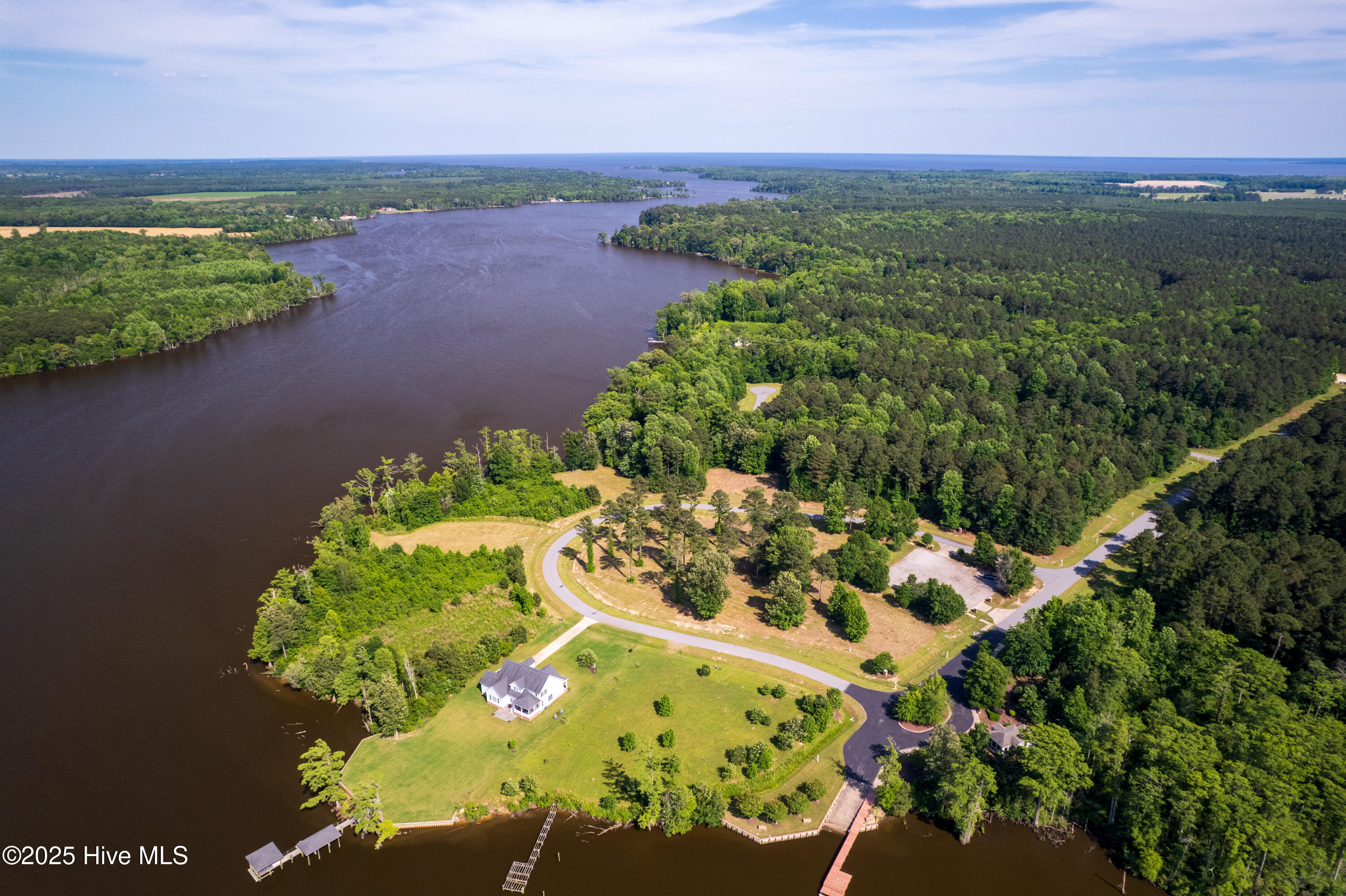 348 Plantation Circle