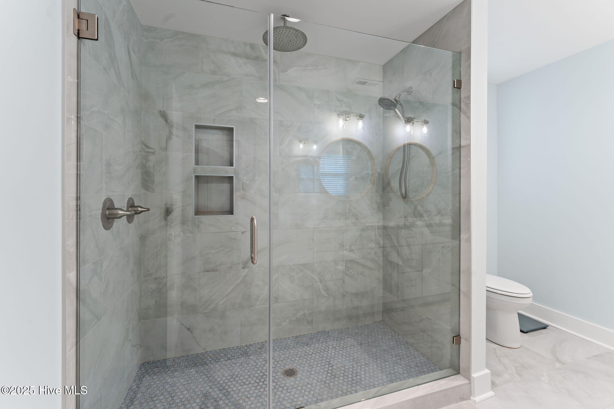 1015 E Moore Street Property Photo 24