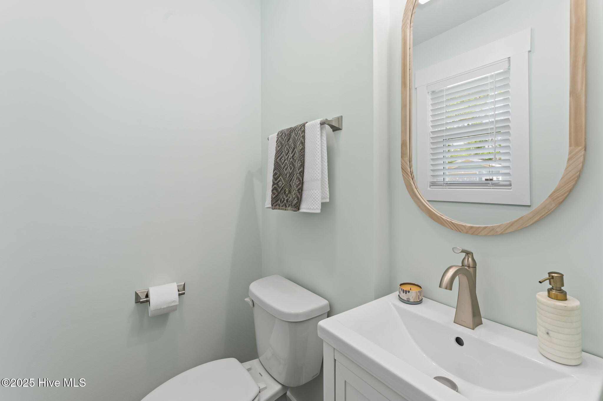 1015 E Moore Street Property Photo 40