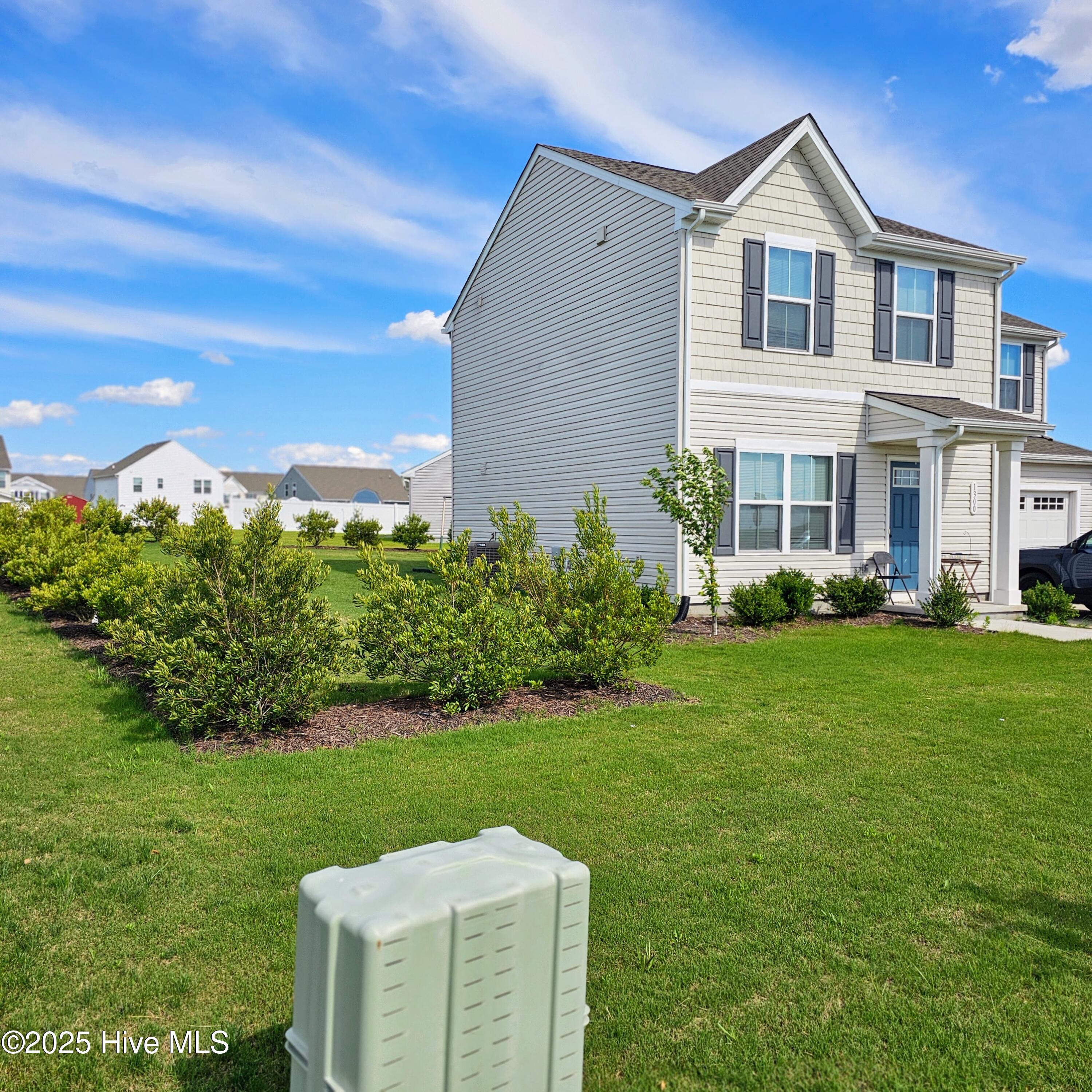 1300 Elder Street Property Photo 4
