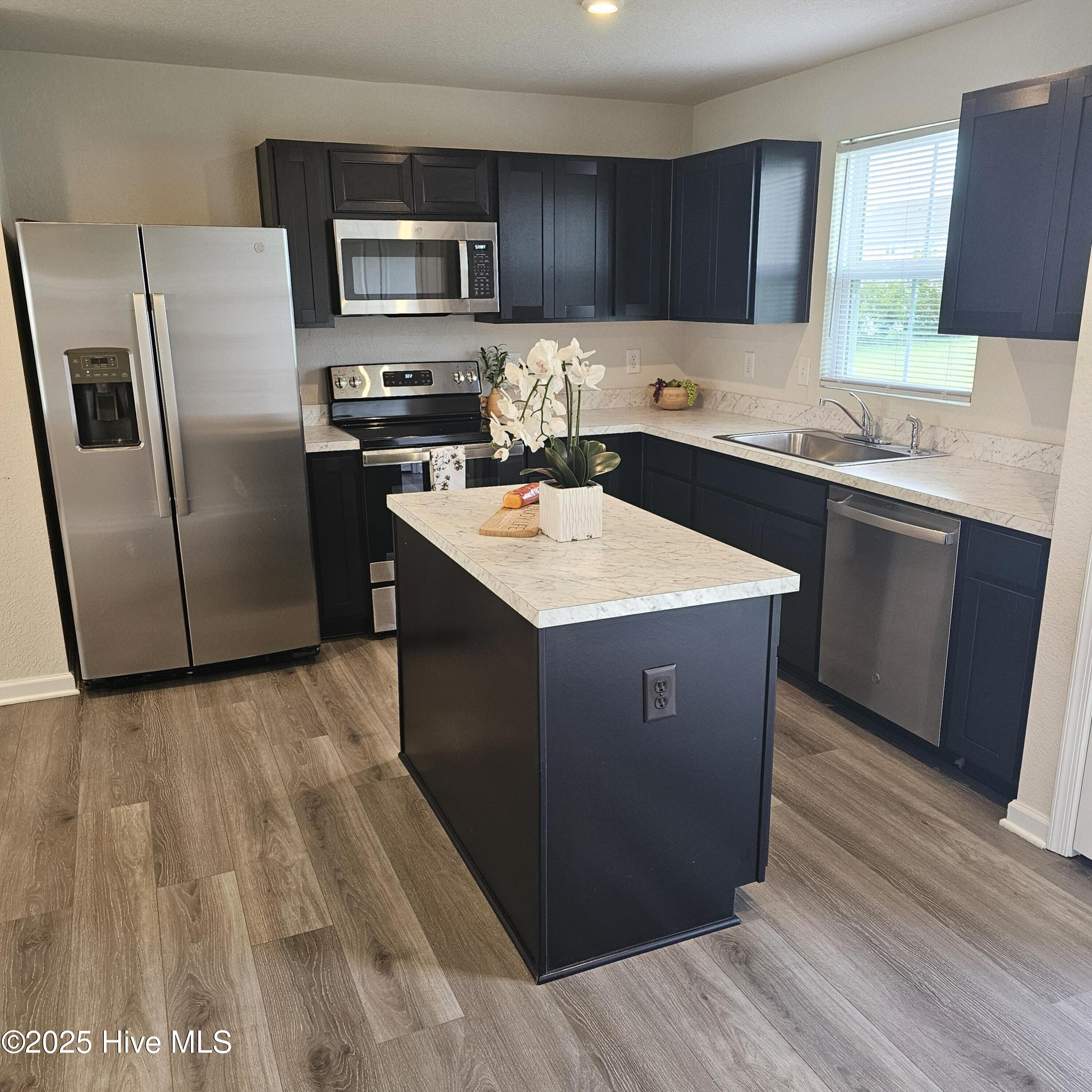 1300 Elder Street Property Photo 7