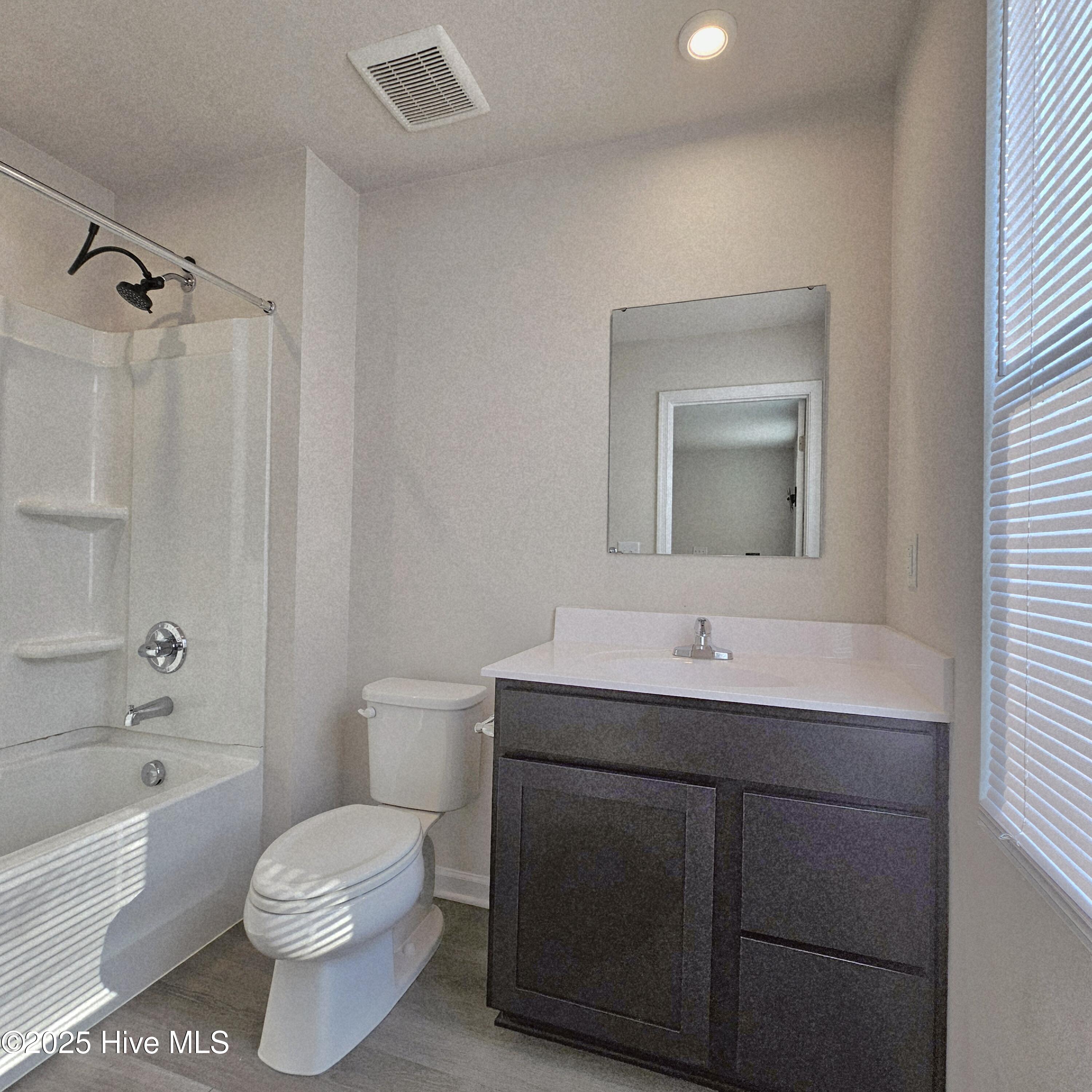 1300 Elder Street Property Photo 12