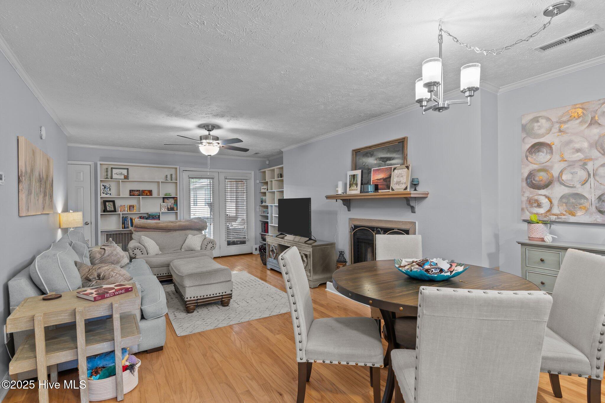 1825 Savannah Court D3 Property Photo 11