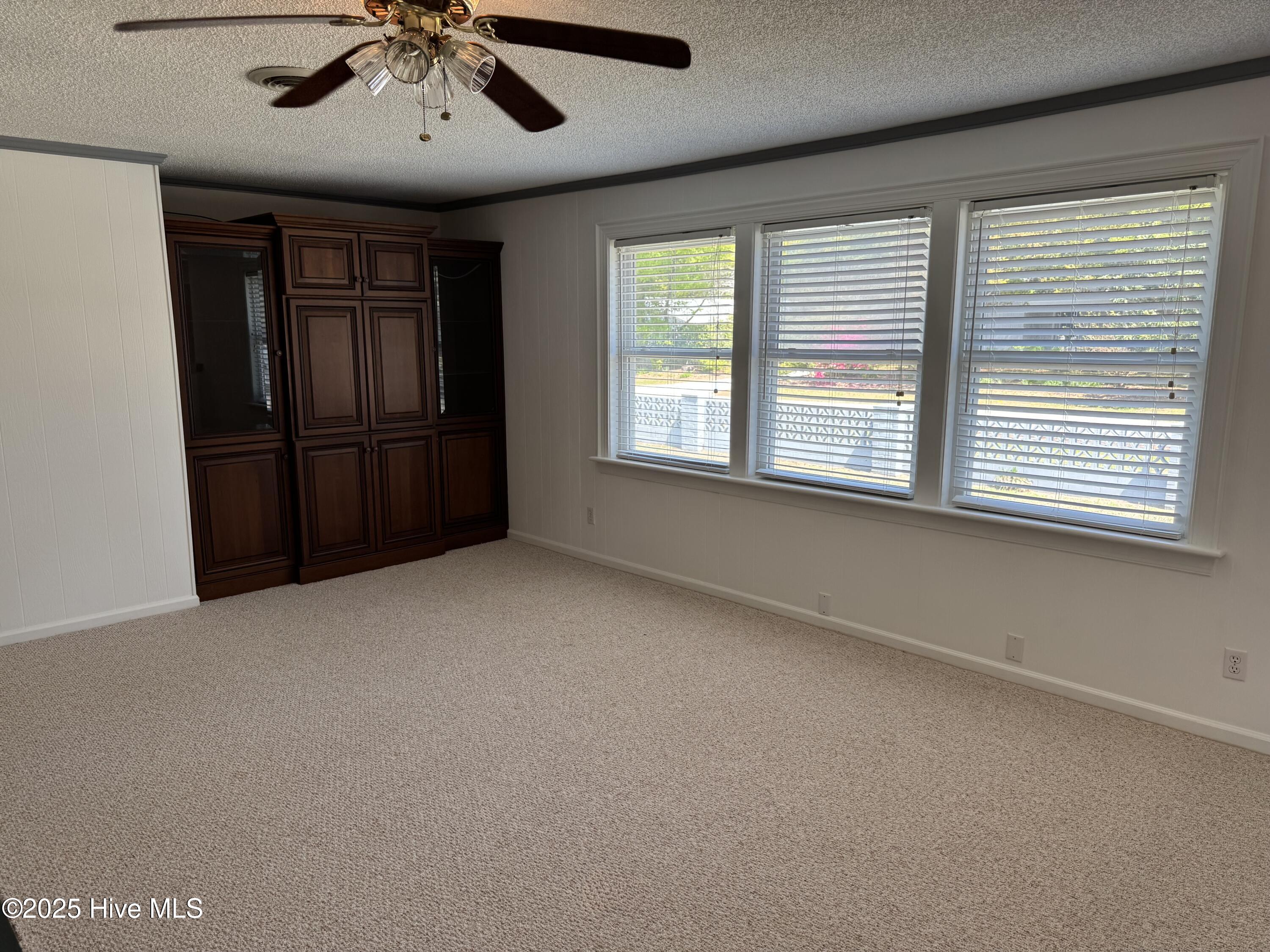 202 Savannah Avenue Property Photo 10