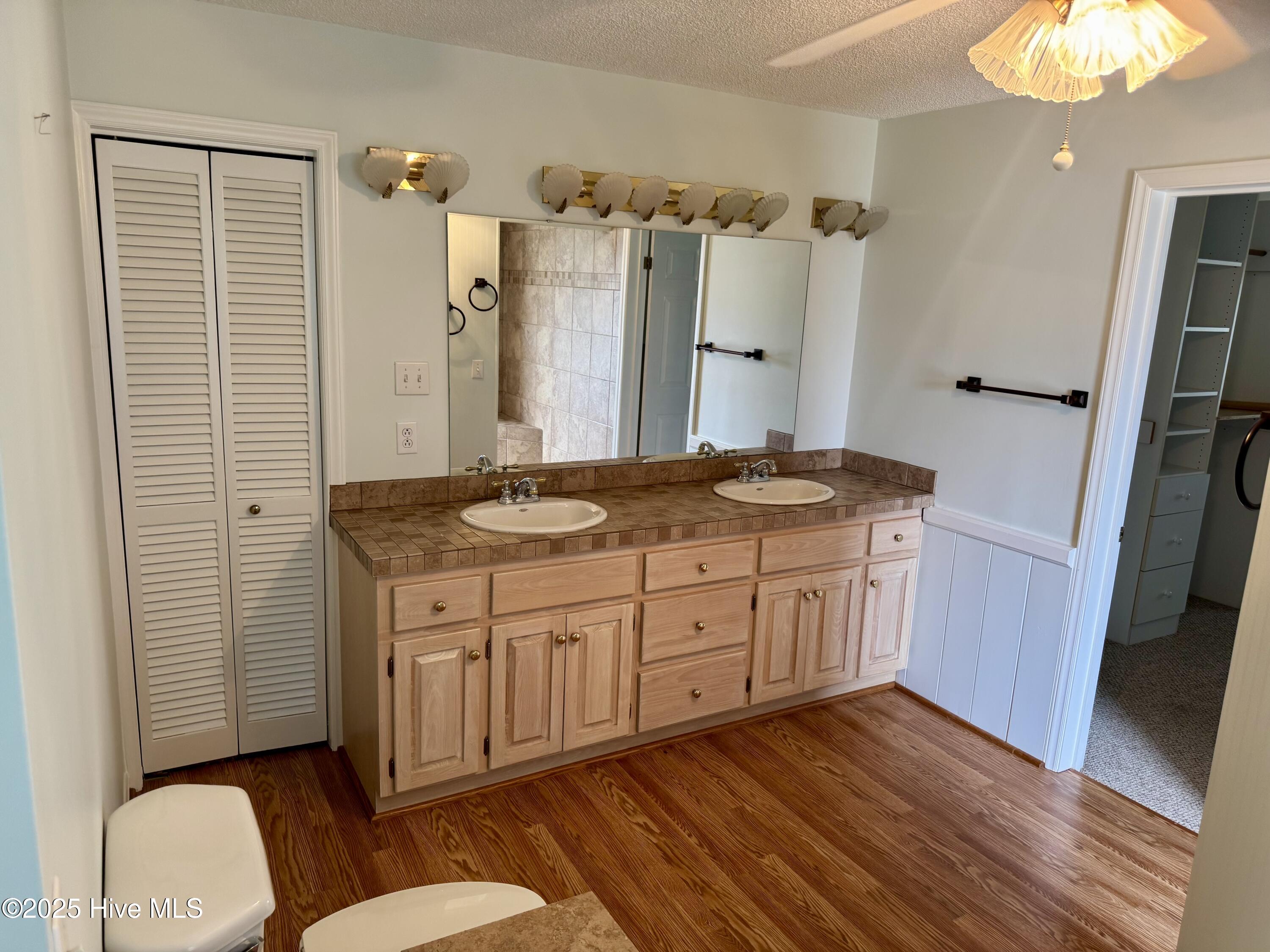 202 Savannah Avenue Property Photo 13