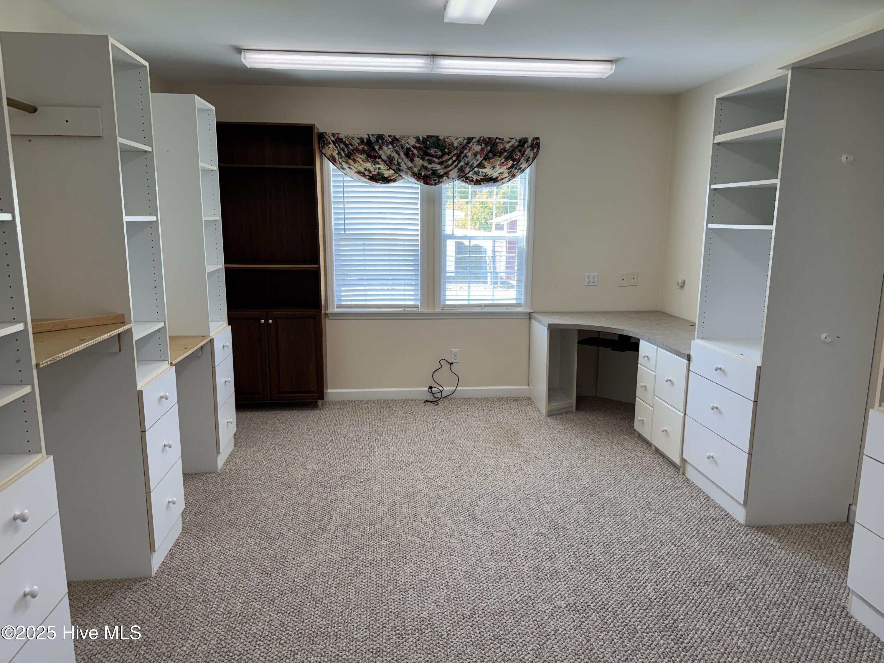 202 Savannah Avenue Property Photo 15