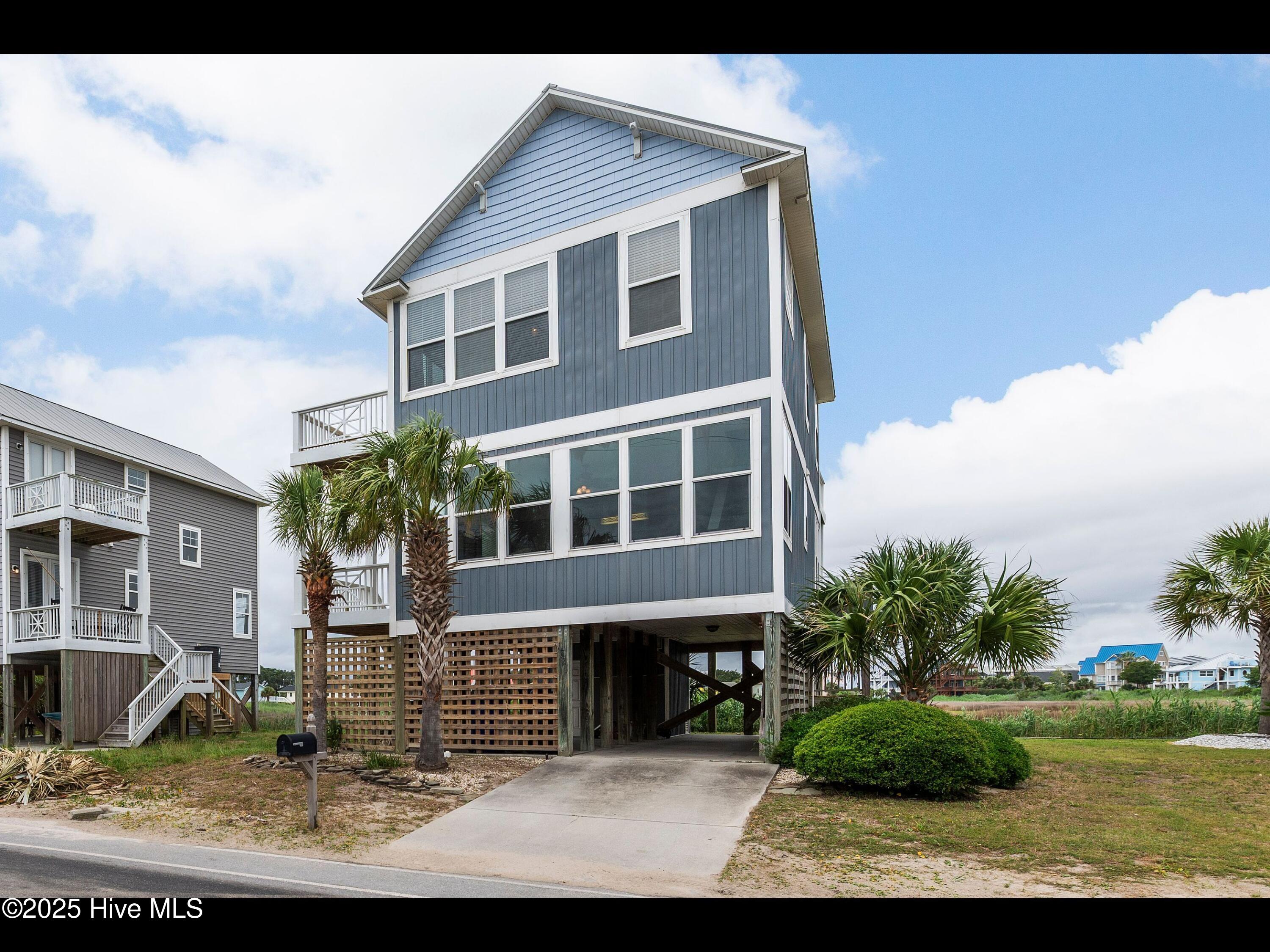 1701 Canal Drive Property Photo 1