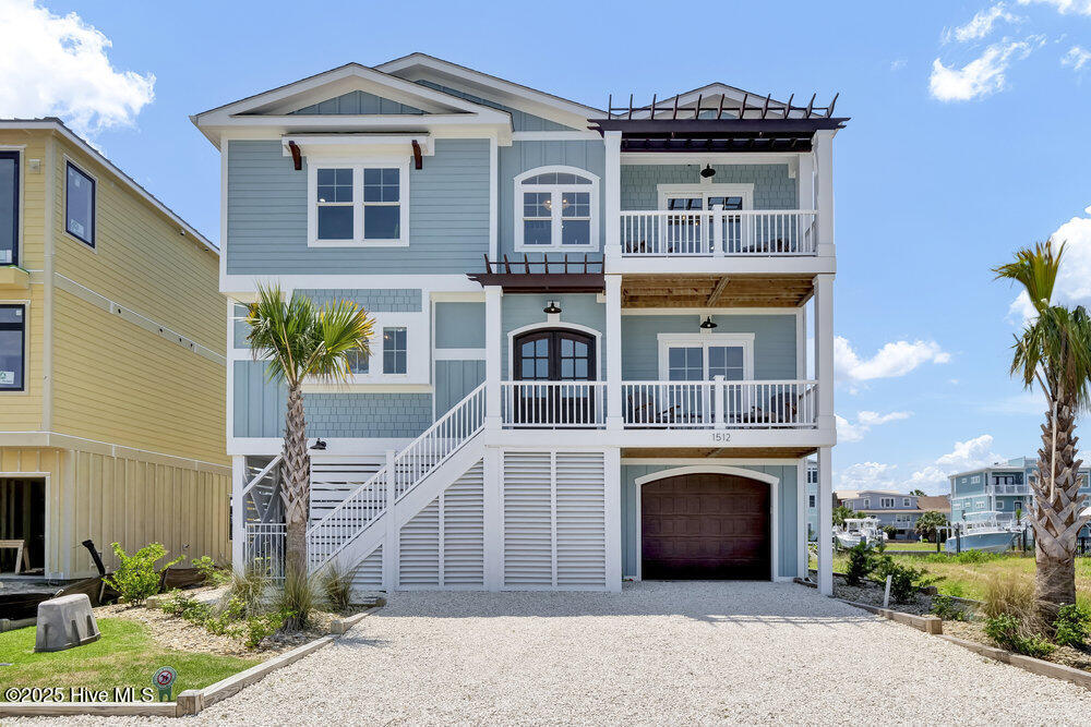 1512 Riverside Drive Property Photo 1