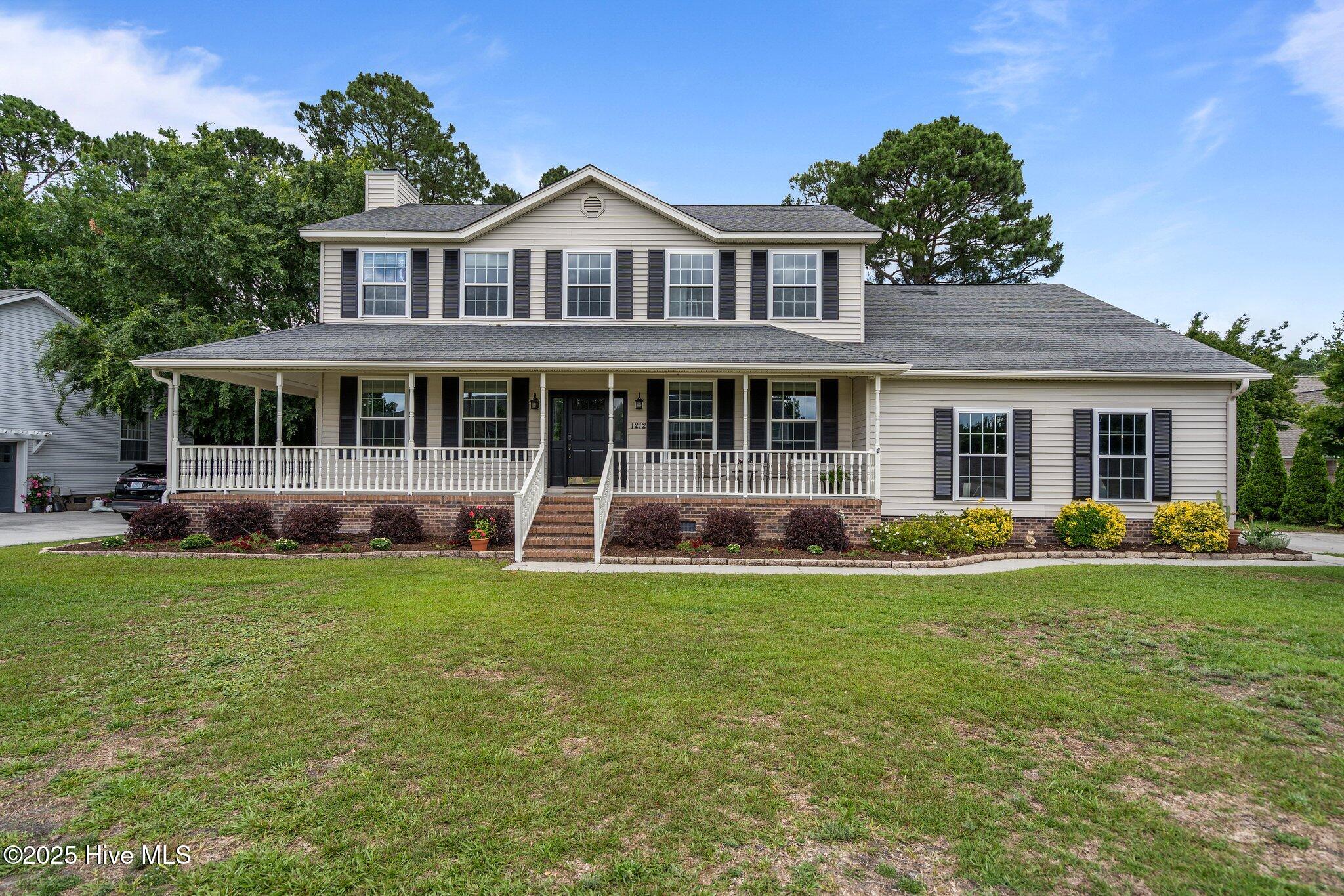 1212 Williamsburg Court