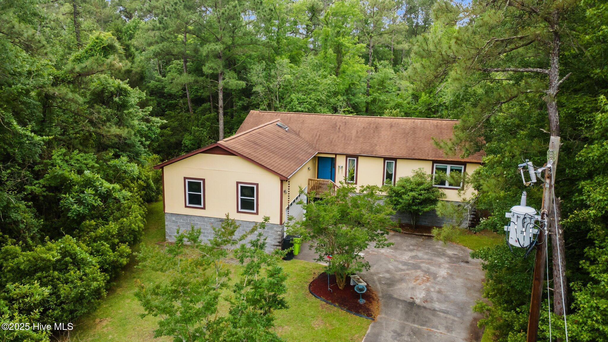 704 Mistique Court Property Photo 1