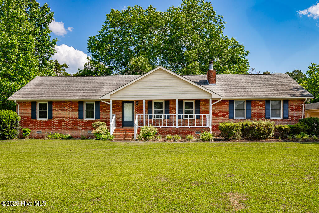 4909 Creekside Drive Property Photo 1