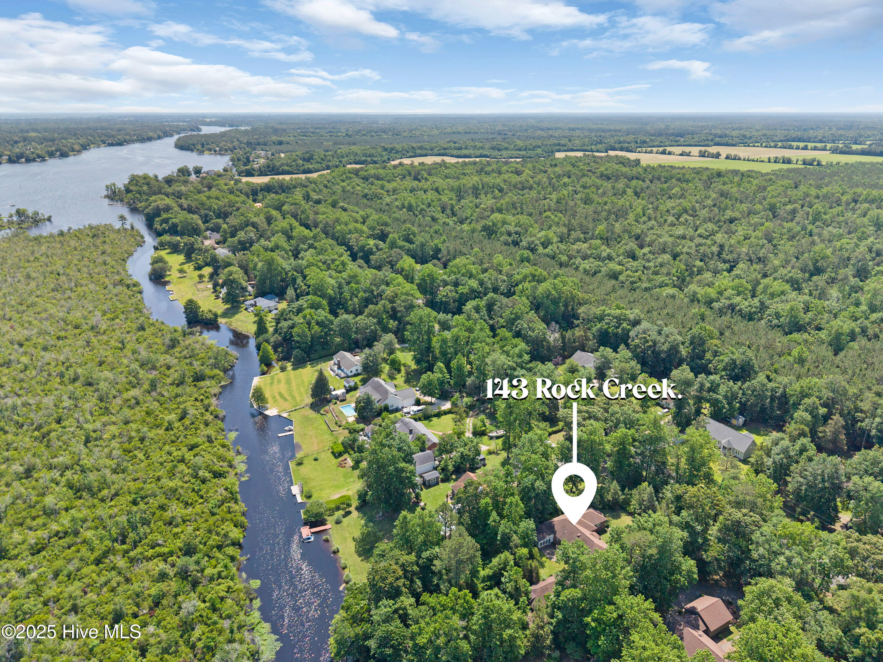 143 Rock Creek Drive Property Photo 3