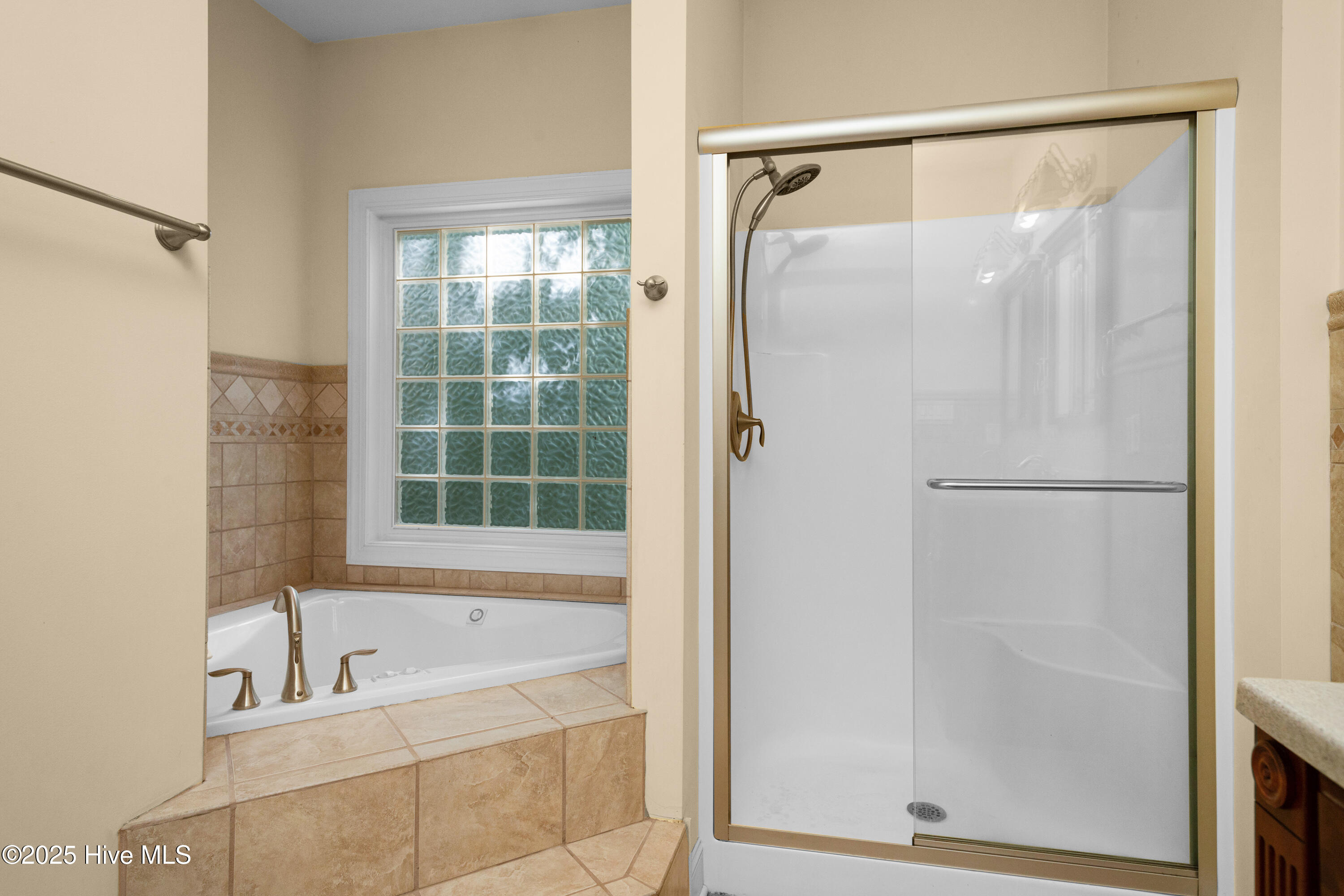 143 Rock Creek Drive Property Photo 15