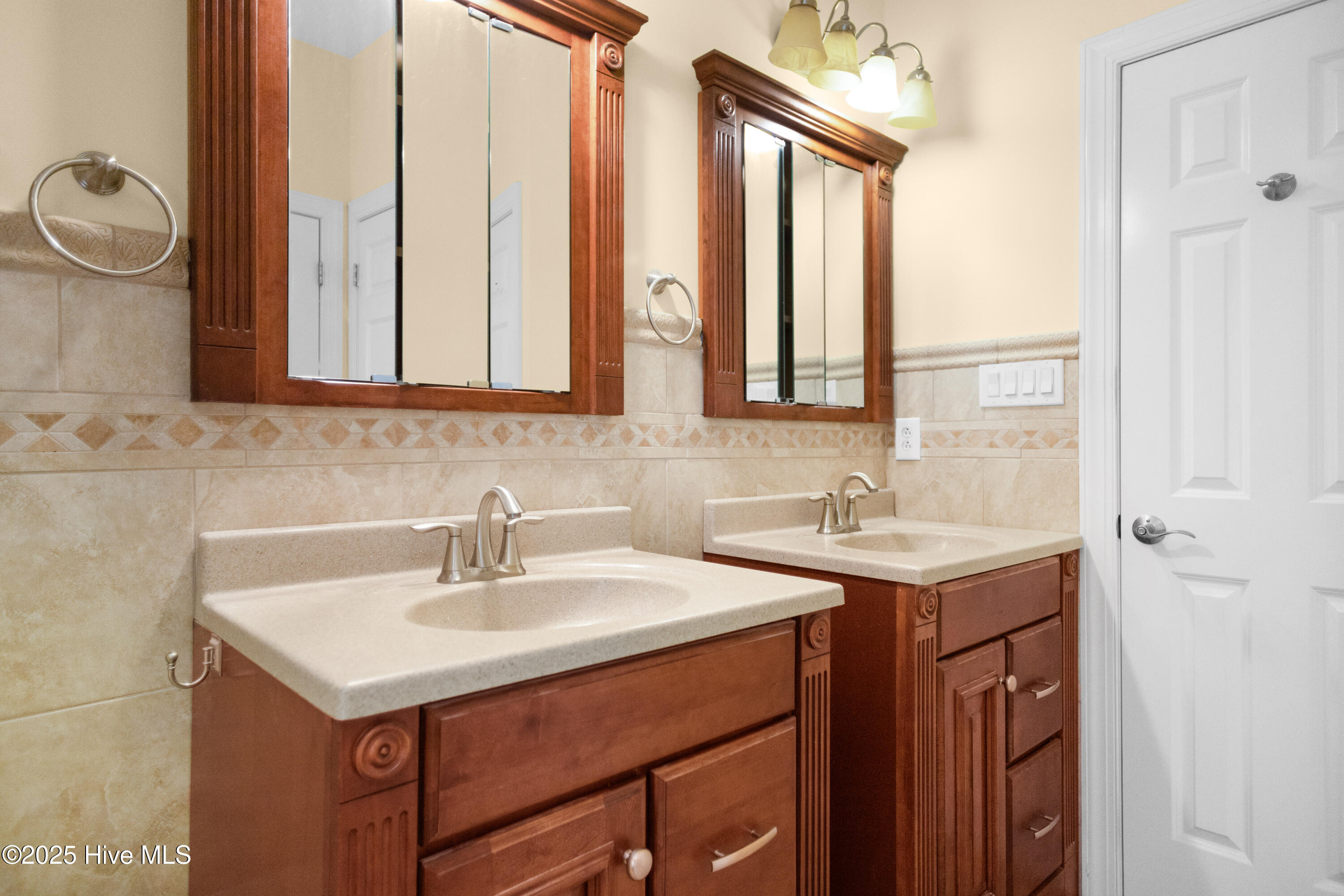 143 Rock Creek Drive Property Photo 16