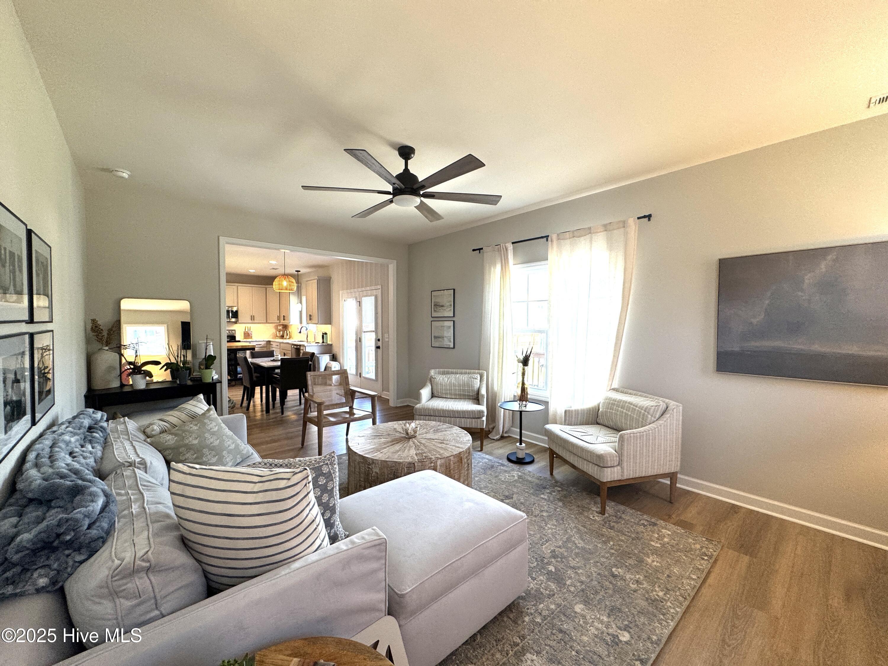 303 S River Court Property Photo 10