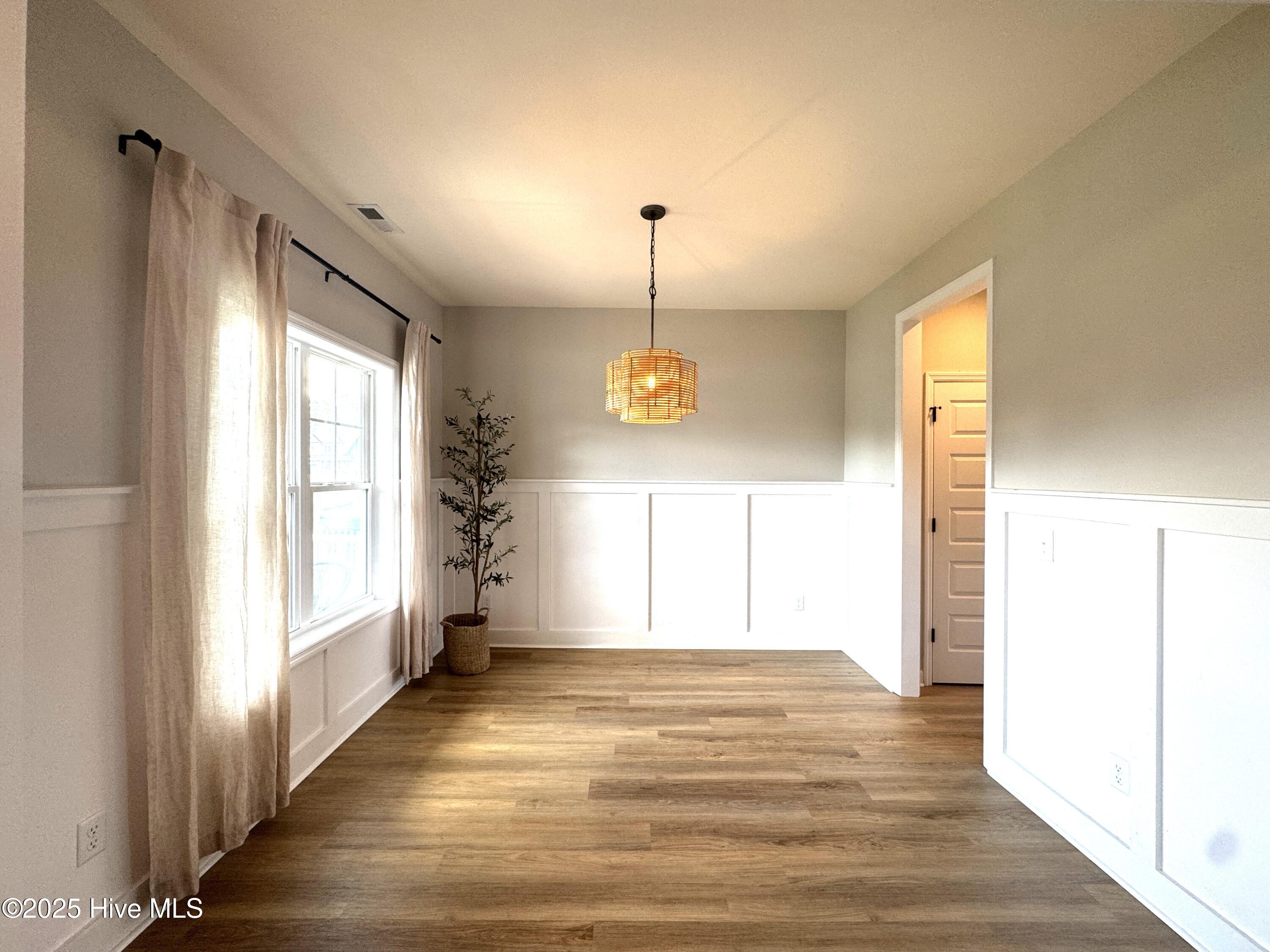 303 S River Court Property Photo 18