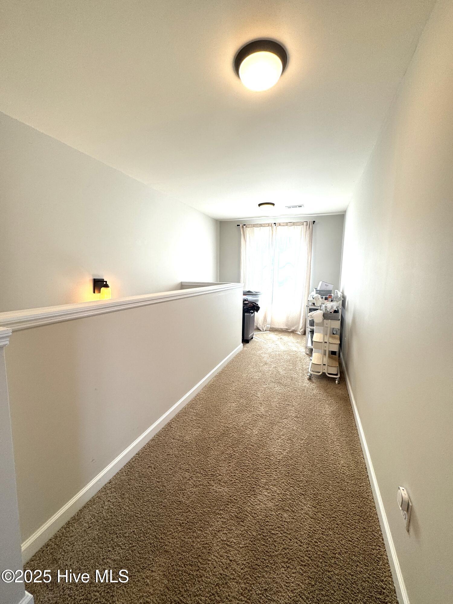 303 S River Court Property Photo 28
