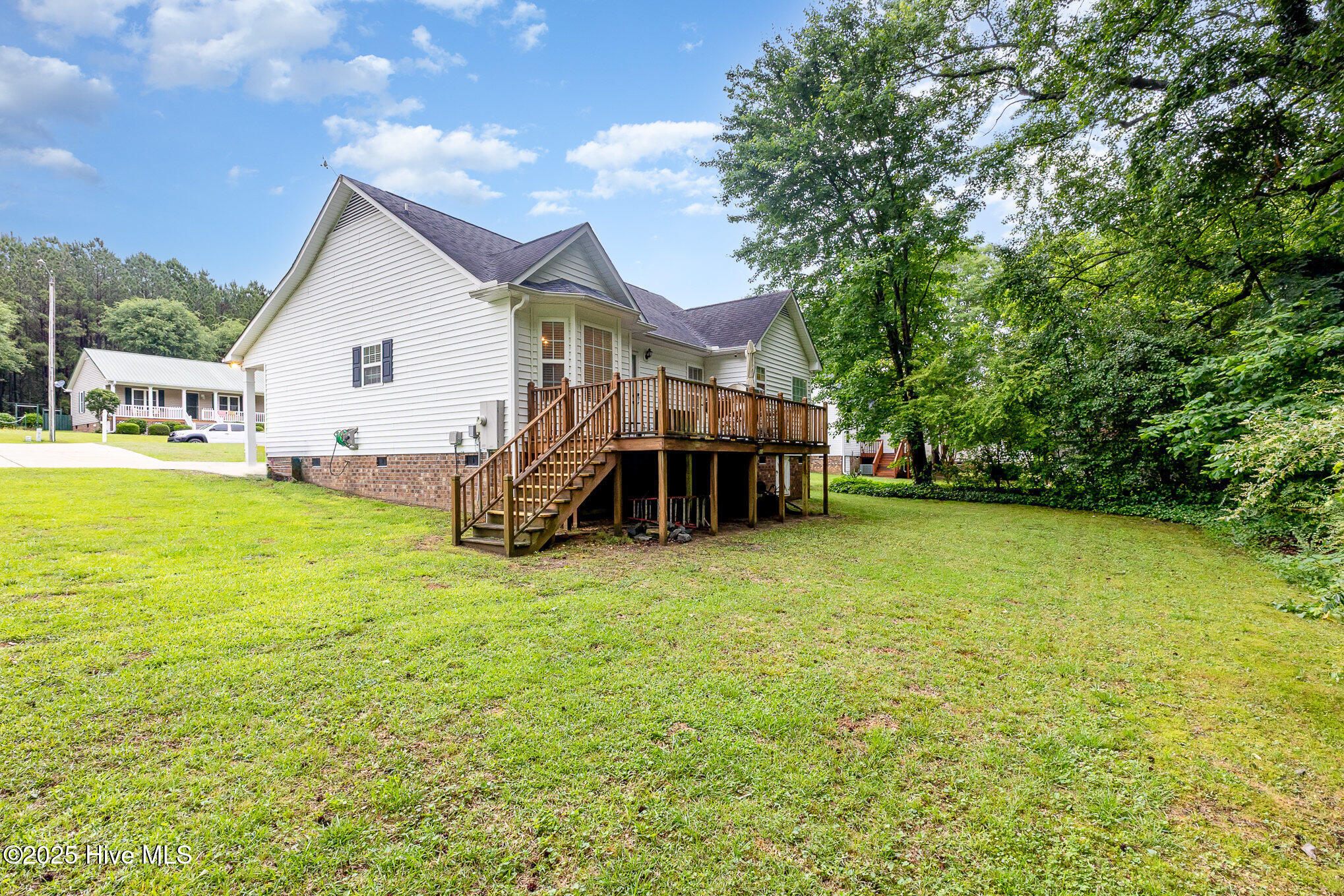110 Oak Park Drive Property Photo 15