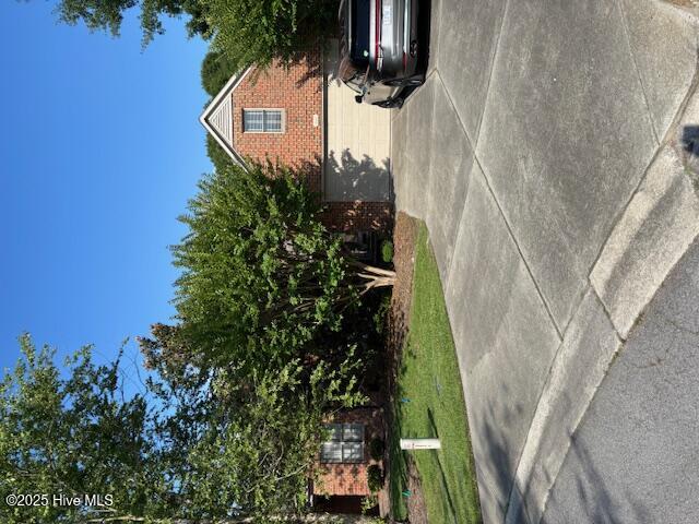 411 Village Green Court Property Photo 1
