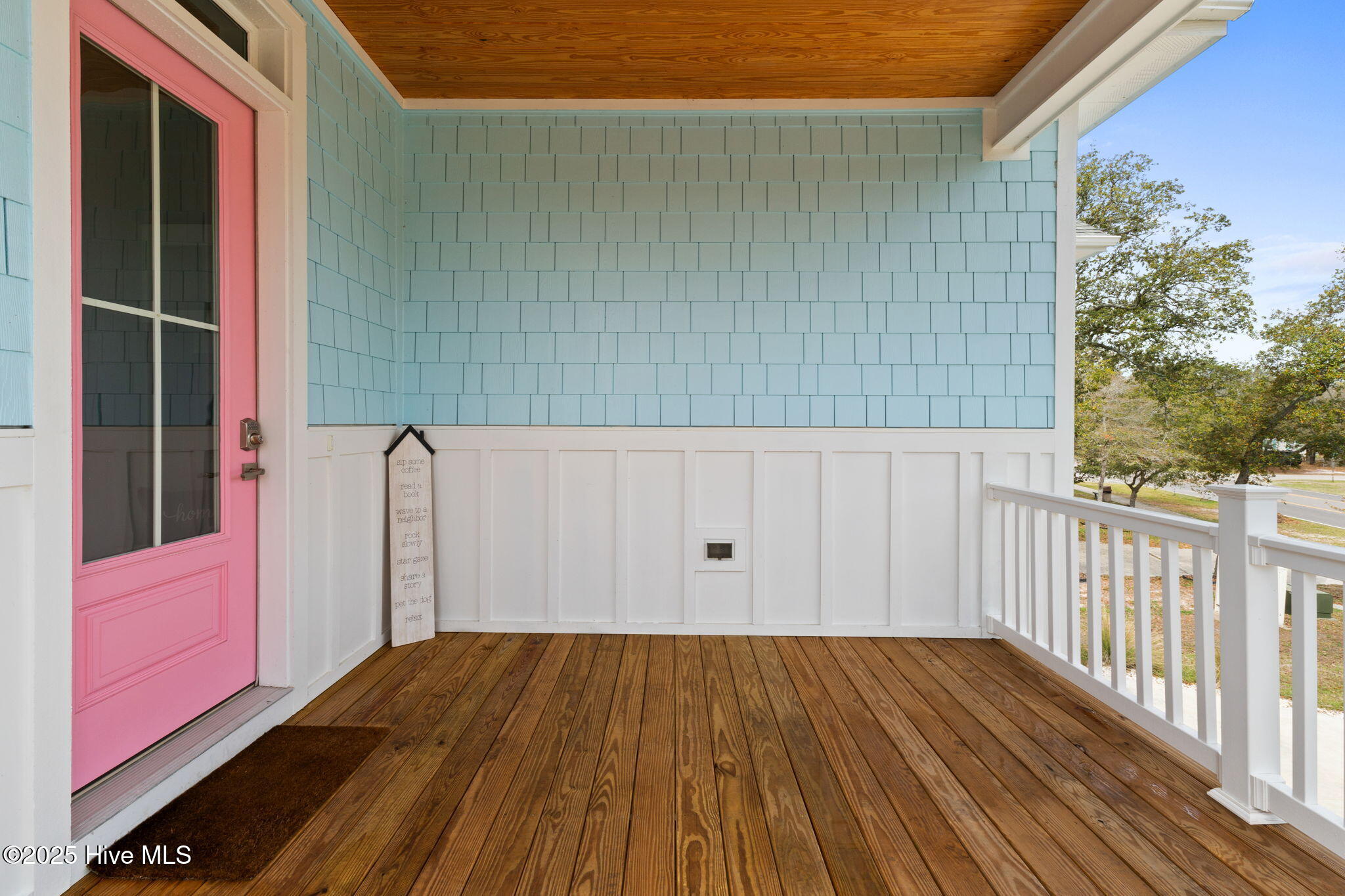 2705 E Oak Island Drive Property Photo 78