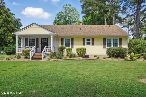 1605 Edgewood Drive Property Photo 1