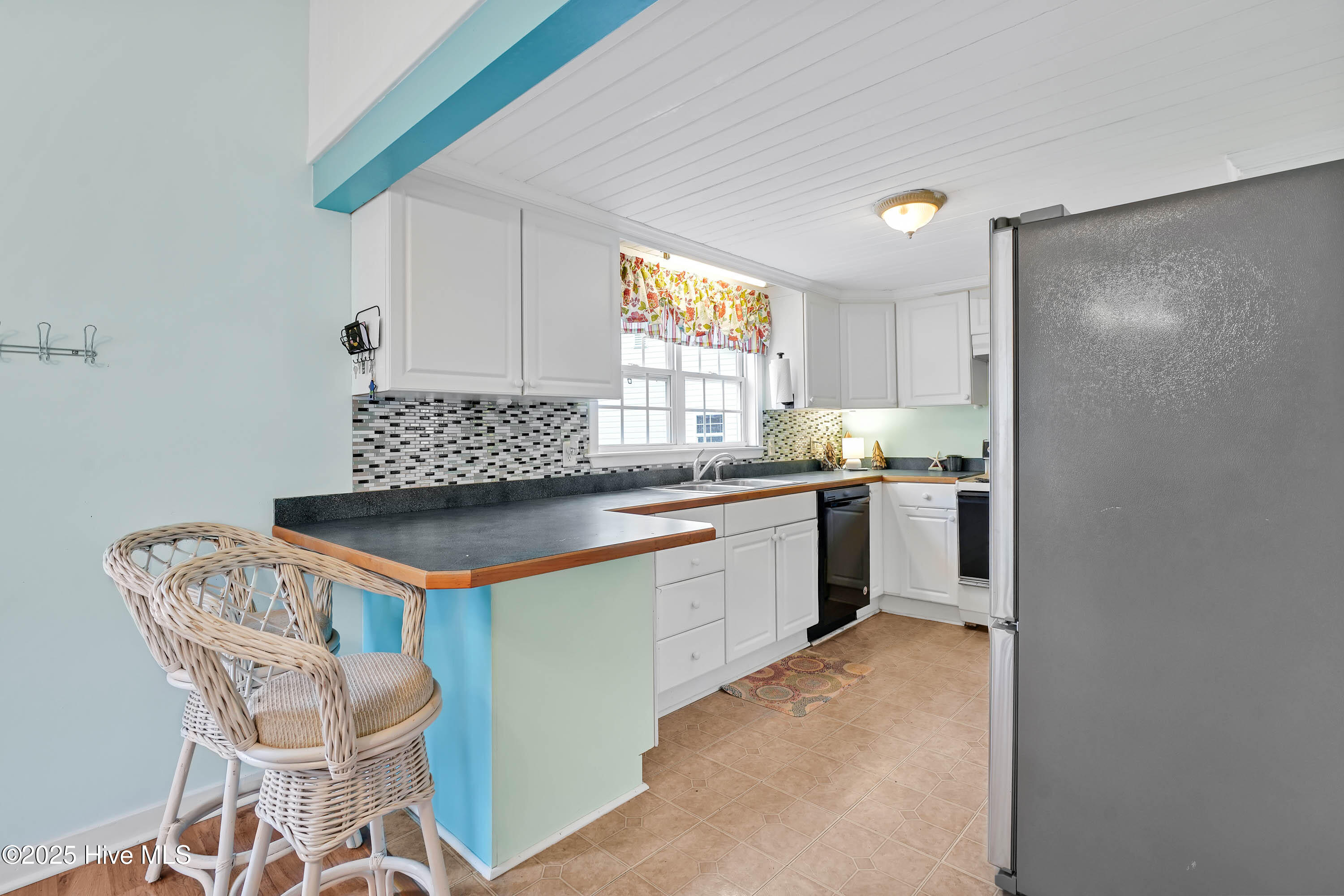 418 Stuart Avenue Property Photo 12
