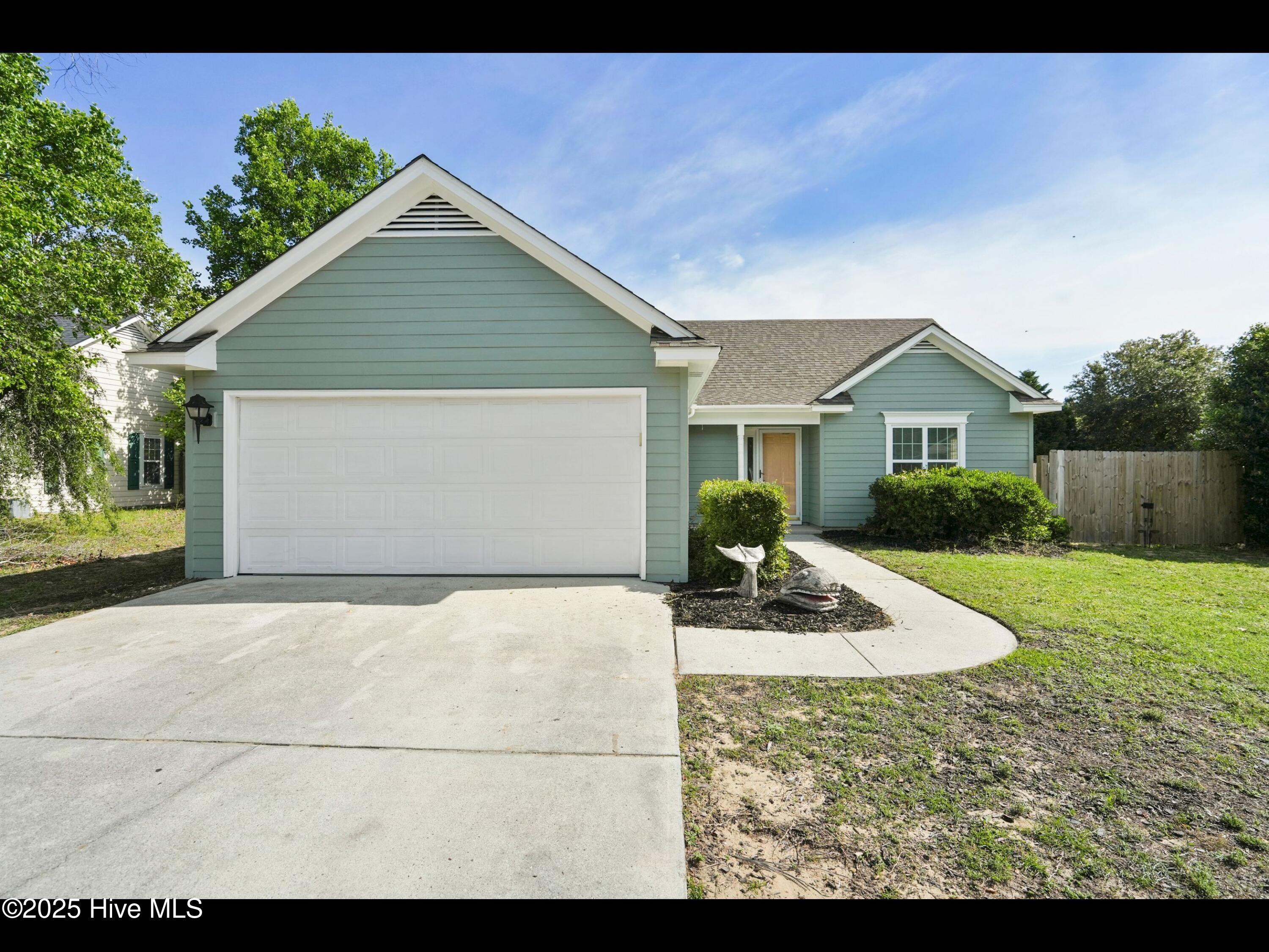 711 Glenarthur Drive Property Photo 1