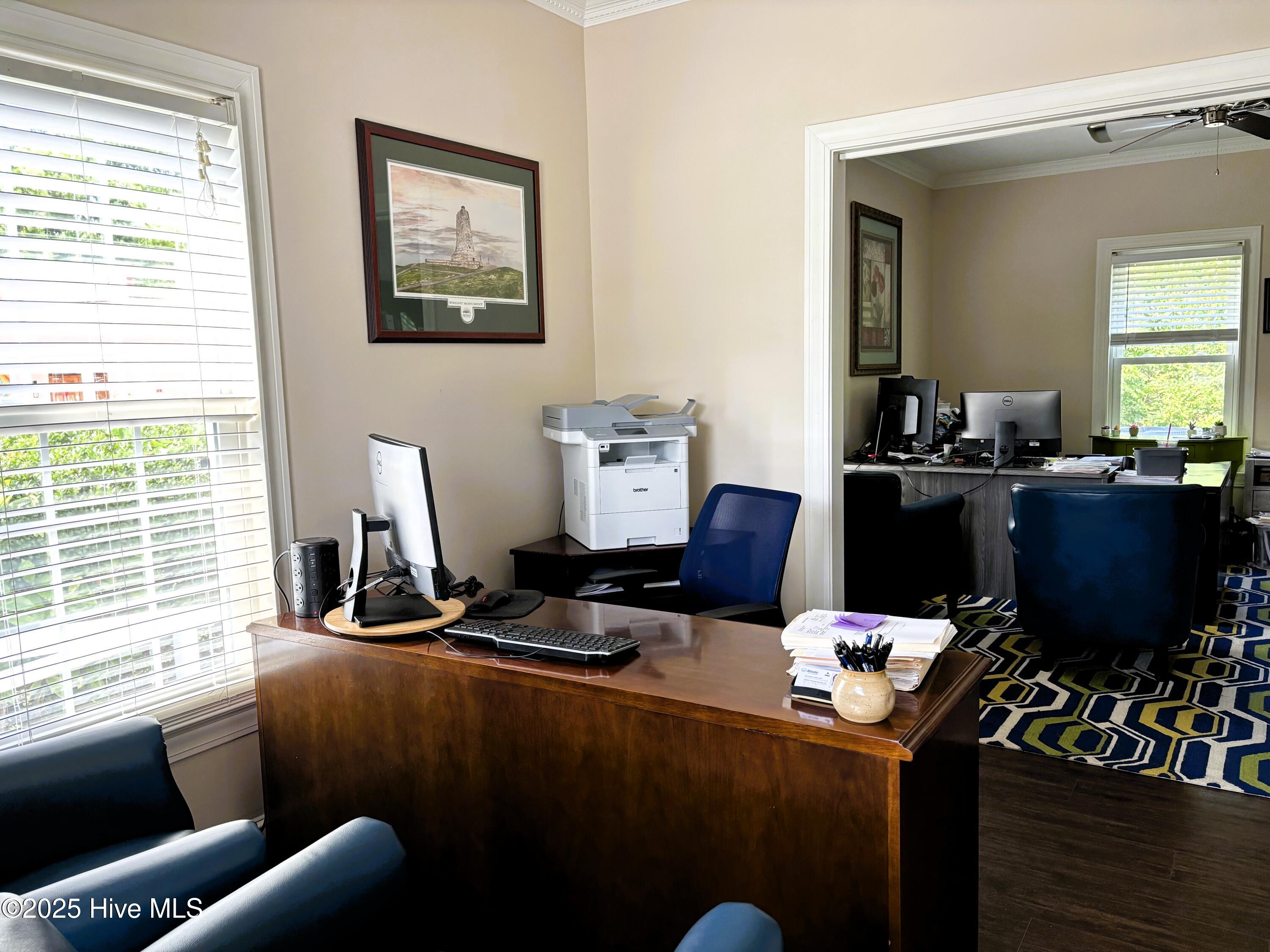 638 W Corbett Avenue Property Photo 5