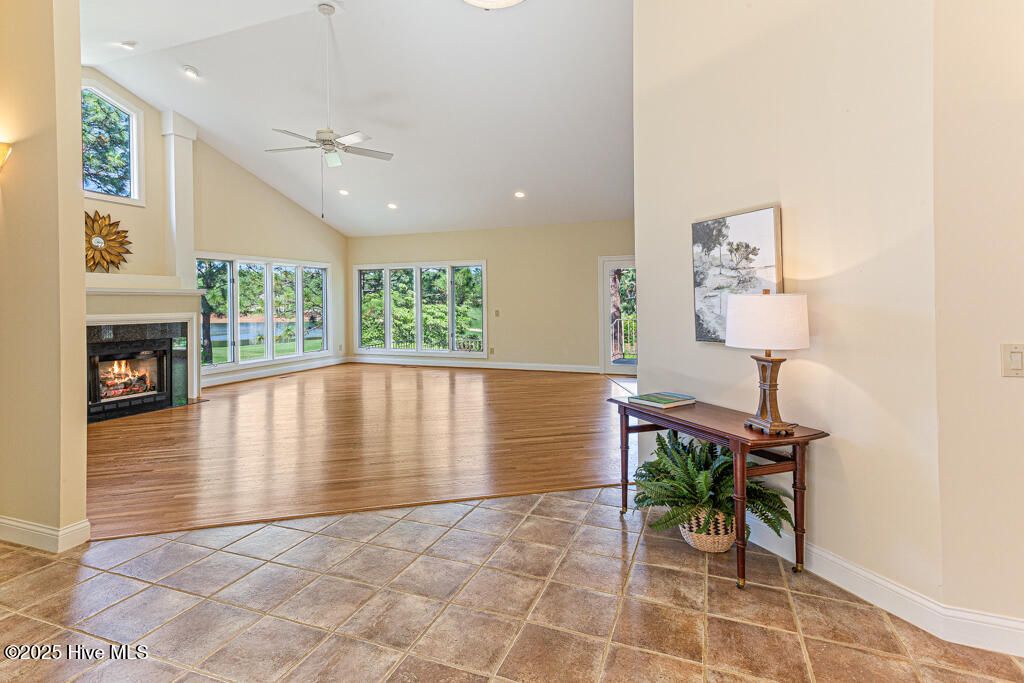20 Shenecossett Lane Property Photo 8