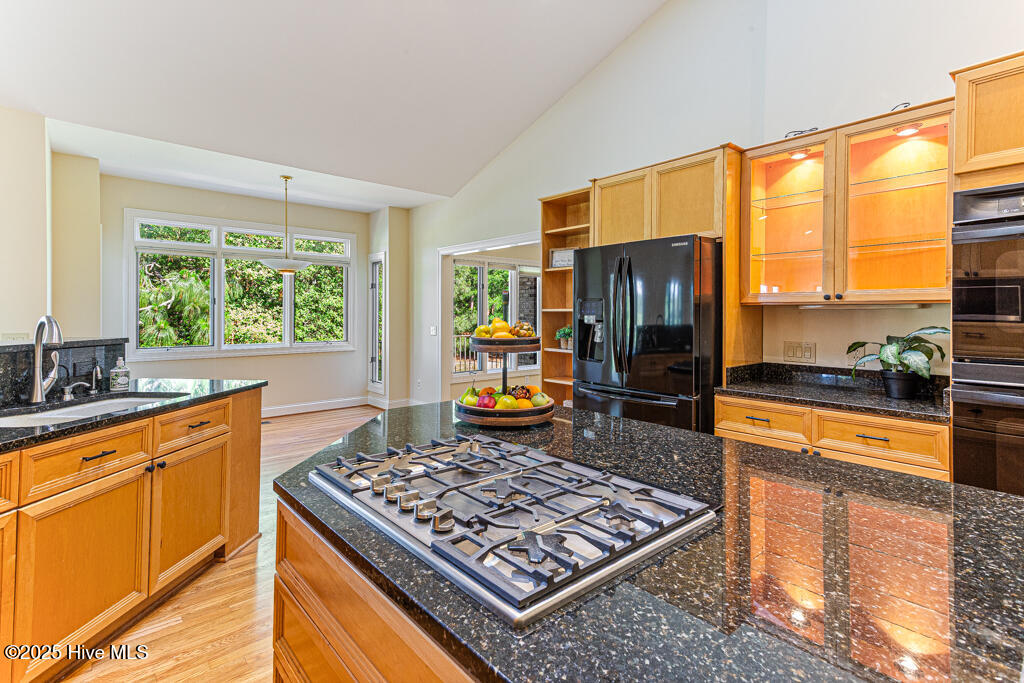 20 Shenecossett Lane Property Photo 11