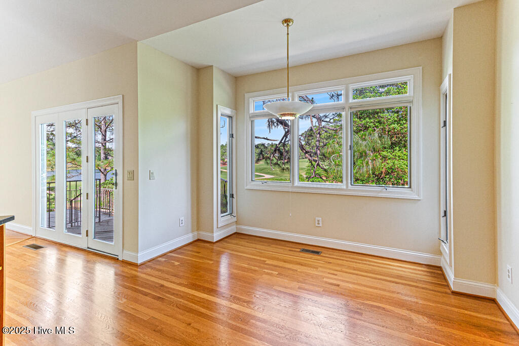 20 Shenecossett Lane Property Photo 14