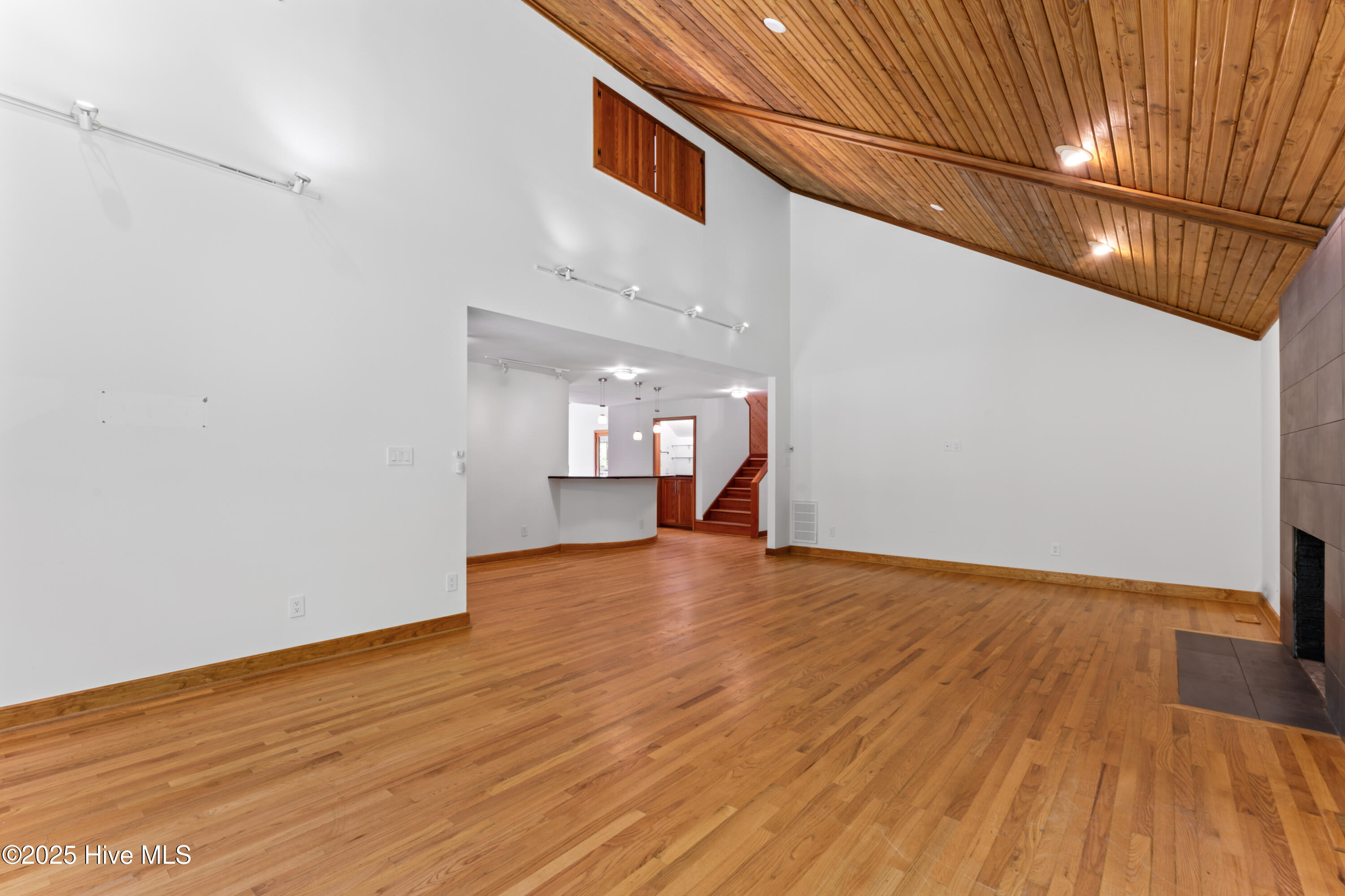 1000 Phils Creek Road Property Photo 12