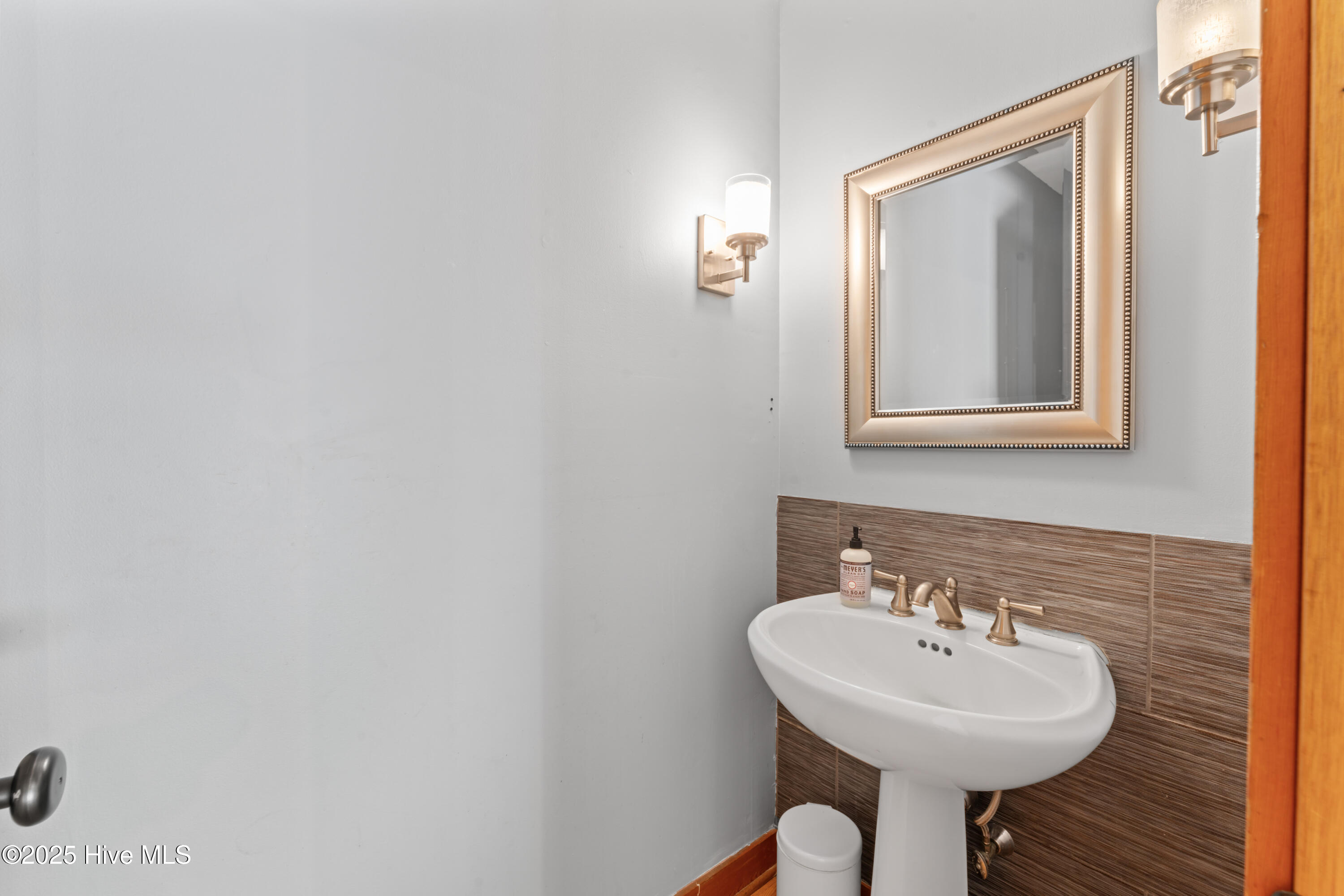 1000 Phils Creek Road Property Photo 21