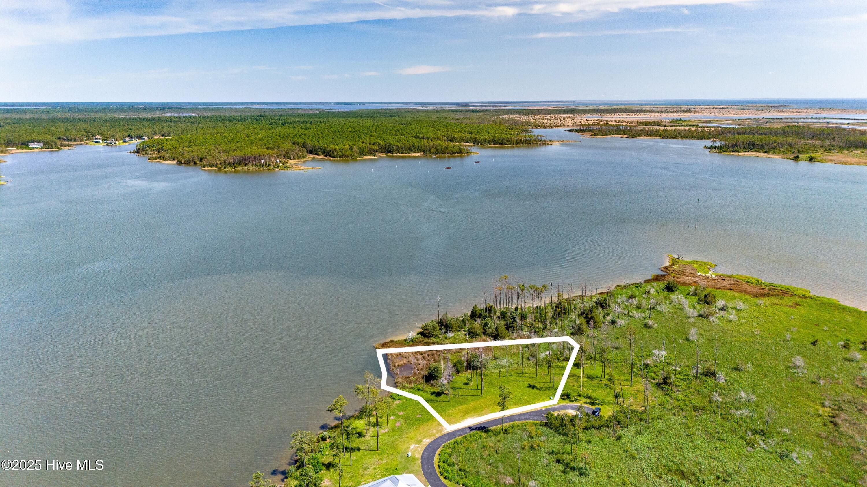 489 Ballast Point Property Photo 1