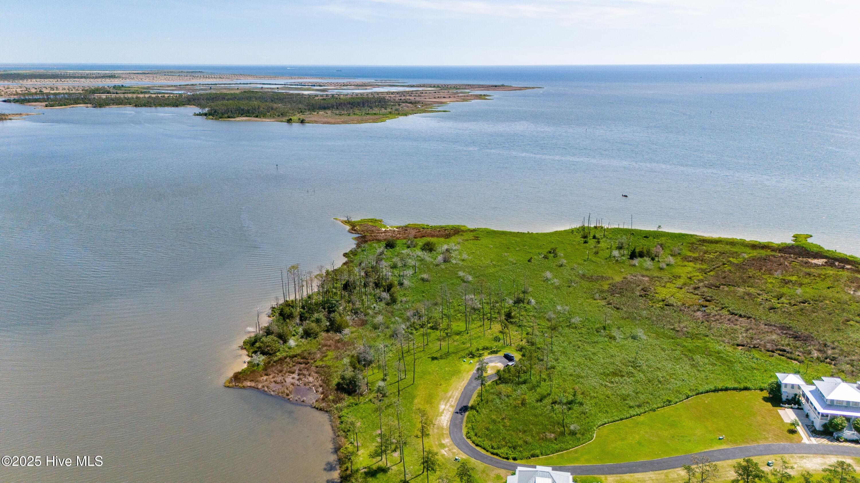 489 Ballast Point Property Photo 4