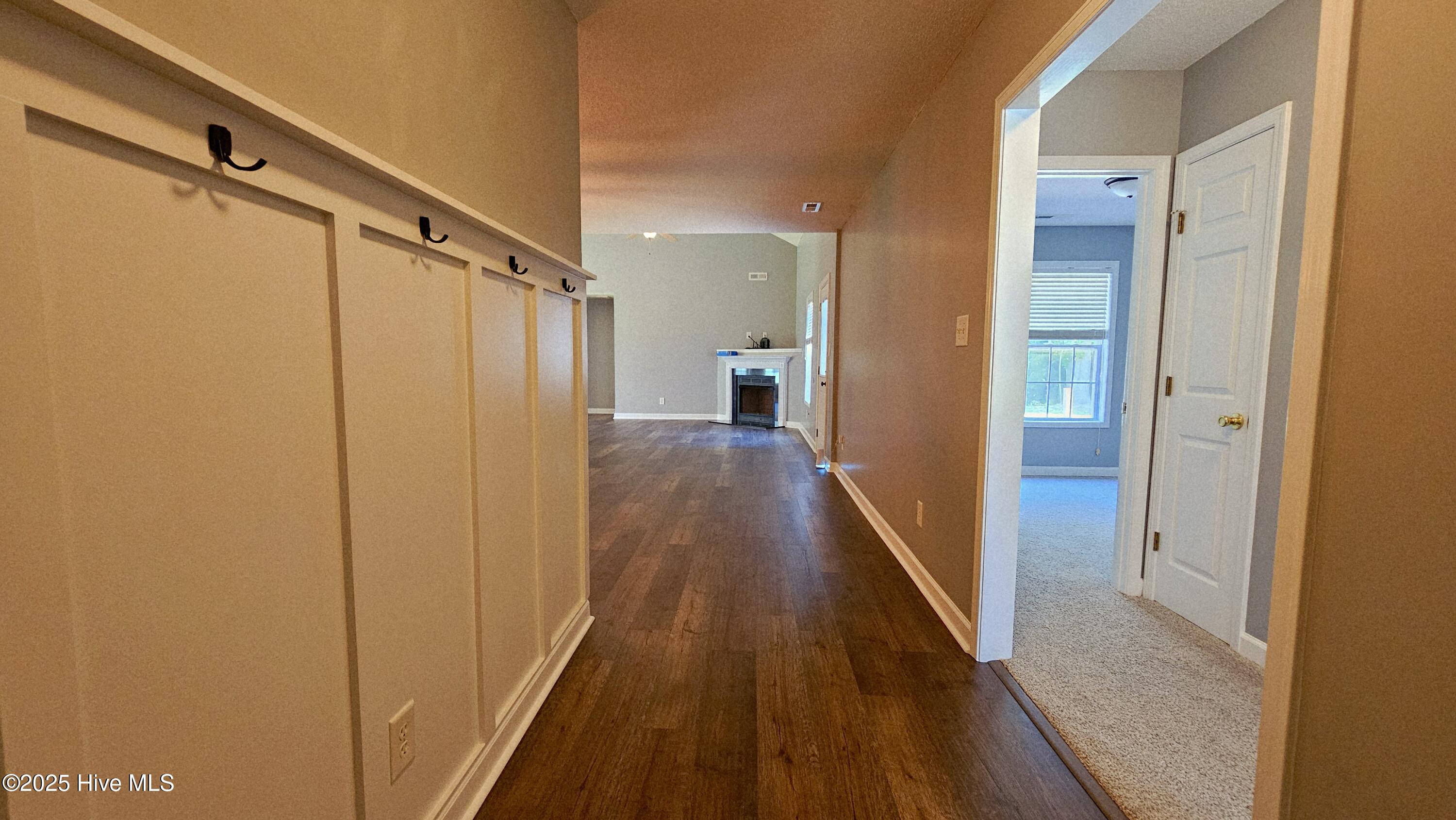 127 Whiteleaf Drive Property Photo 4