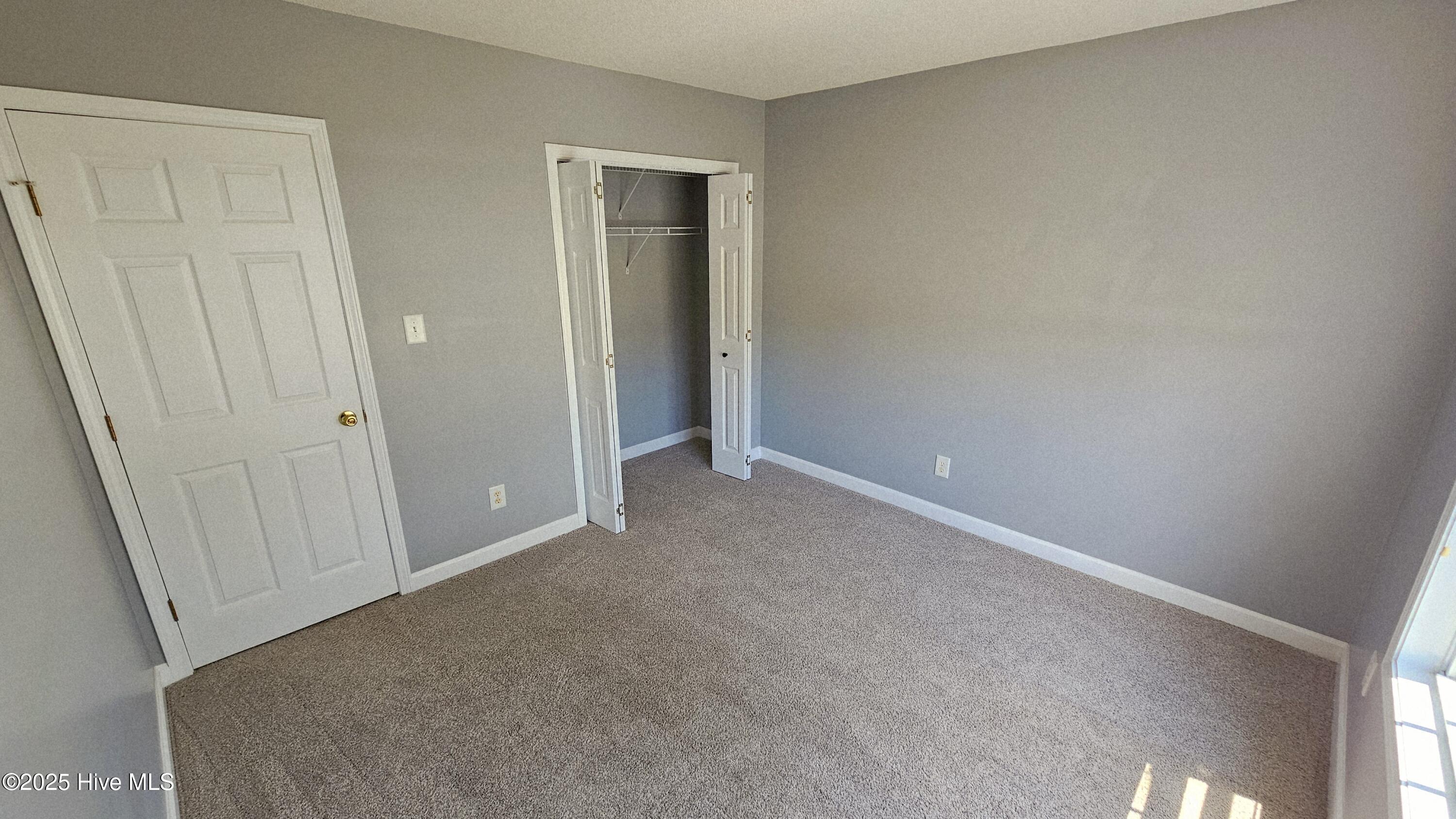 127 Whiteleaf Drive Property Photo 15