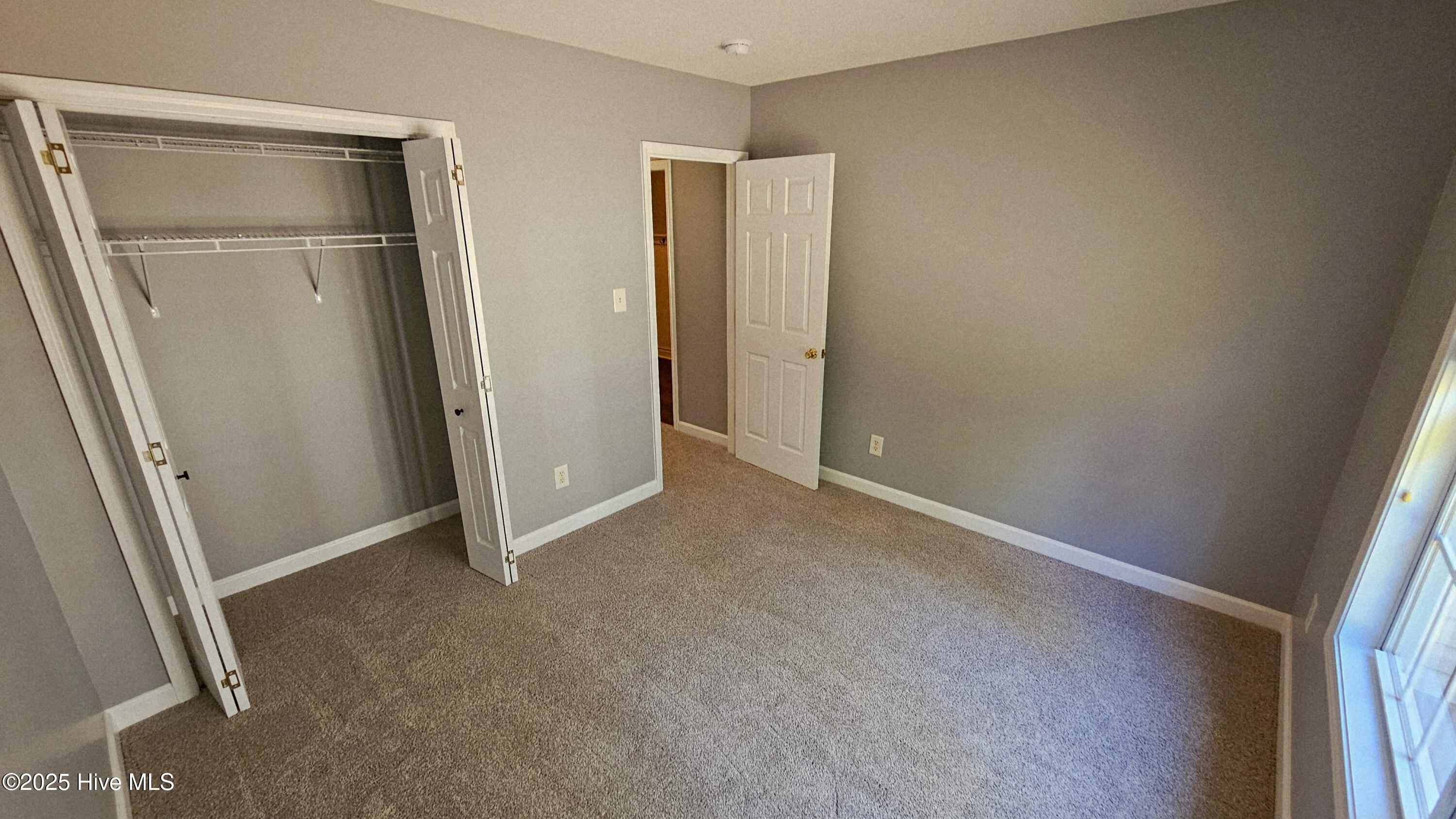 127 Whiteleaf Drive Property Photo 18