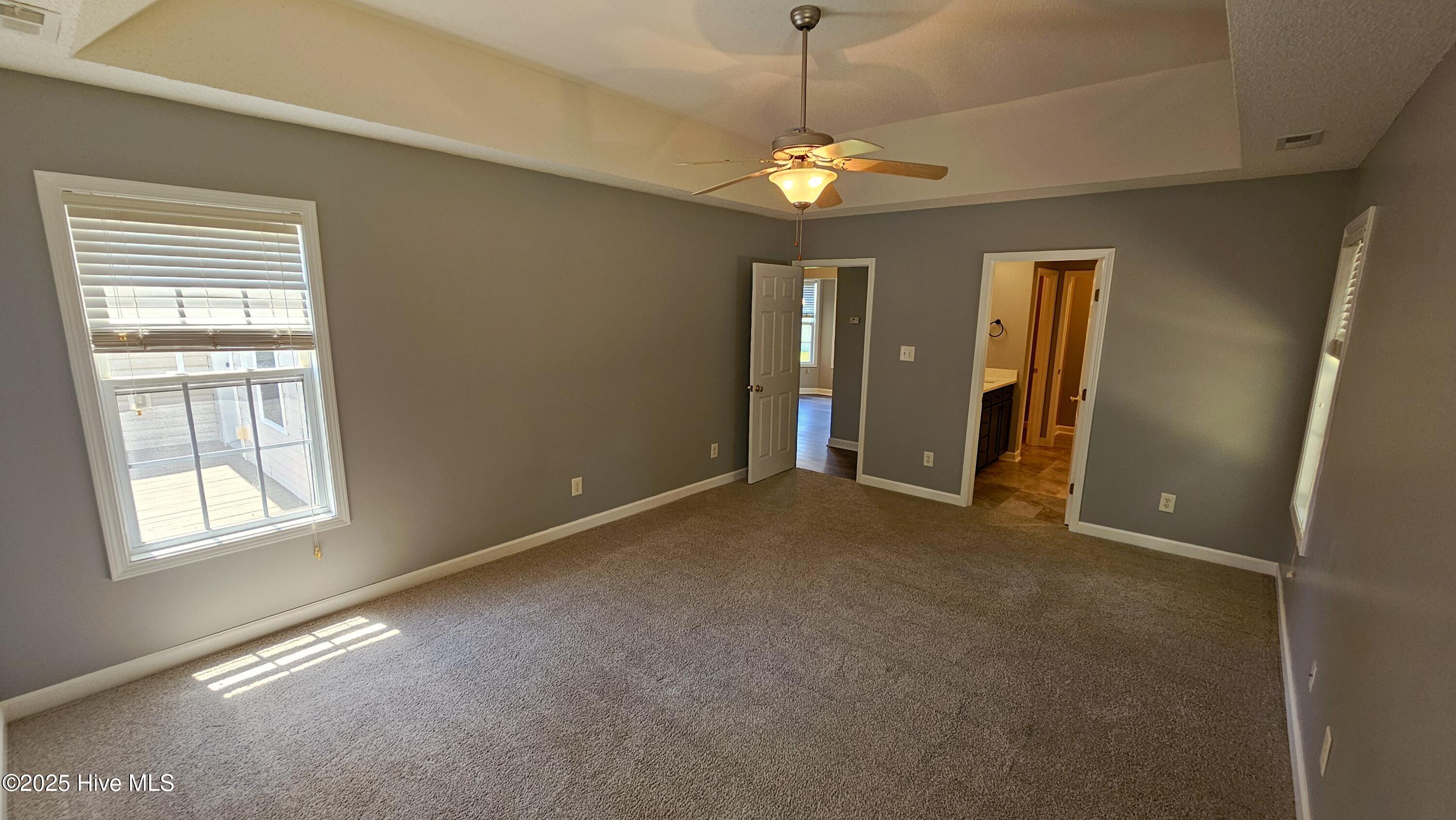 127 Whiteleaf Drive Property Photo 19